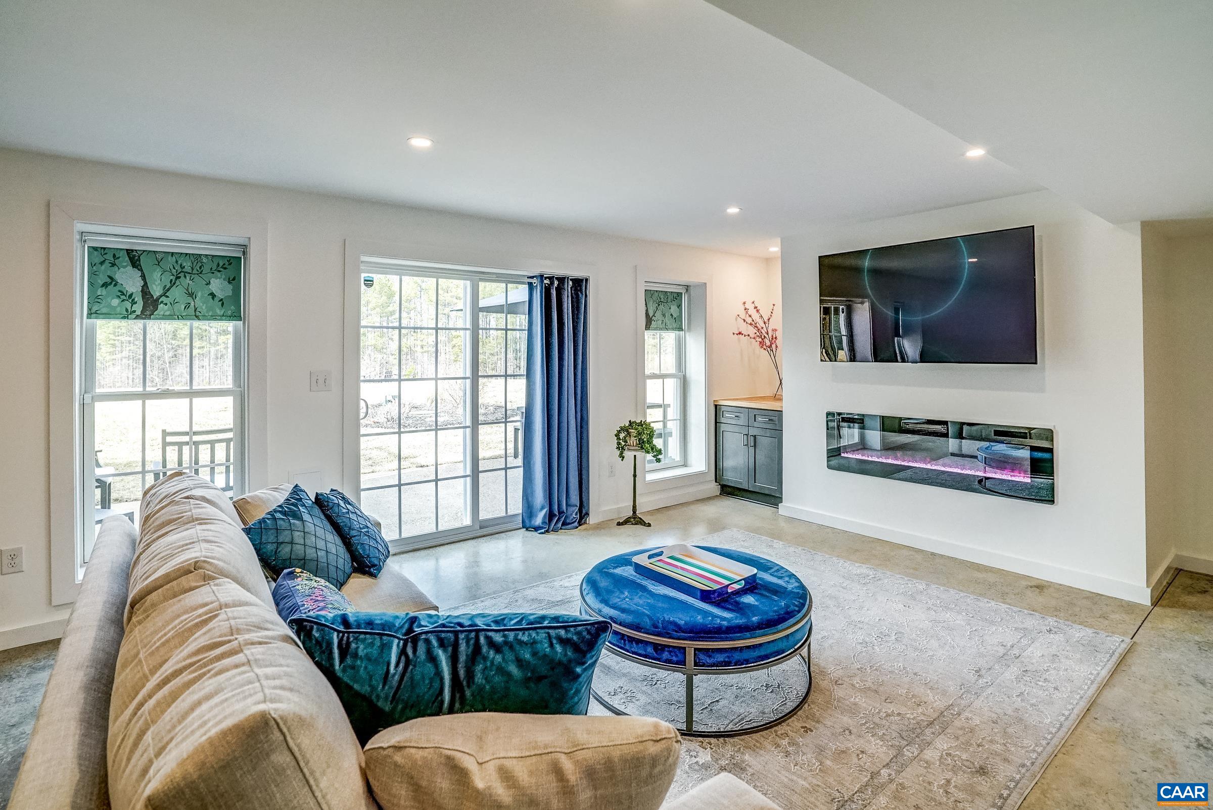 2675 COURTENAY GLEN WAY