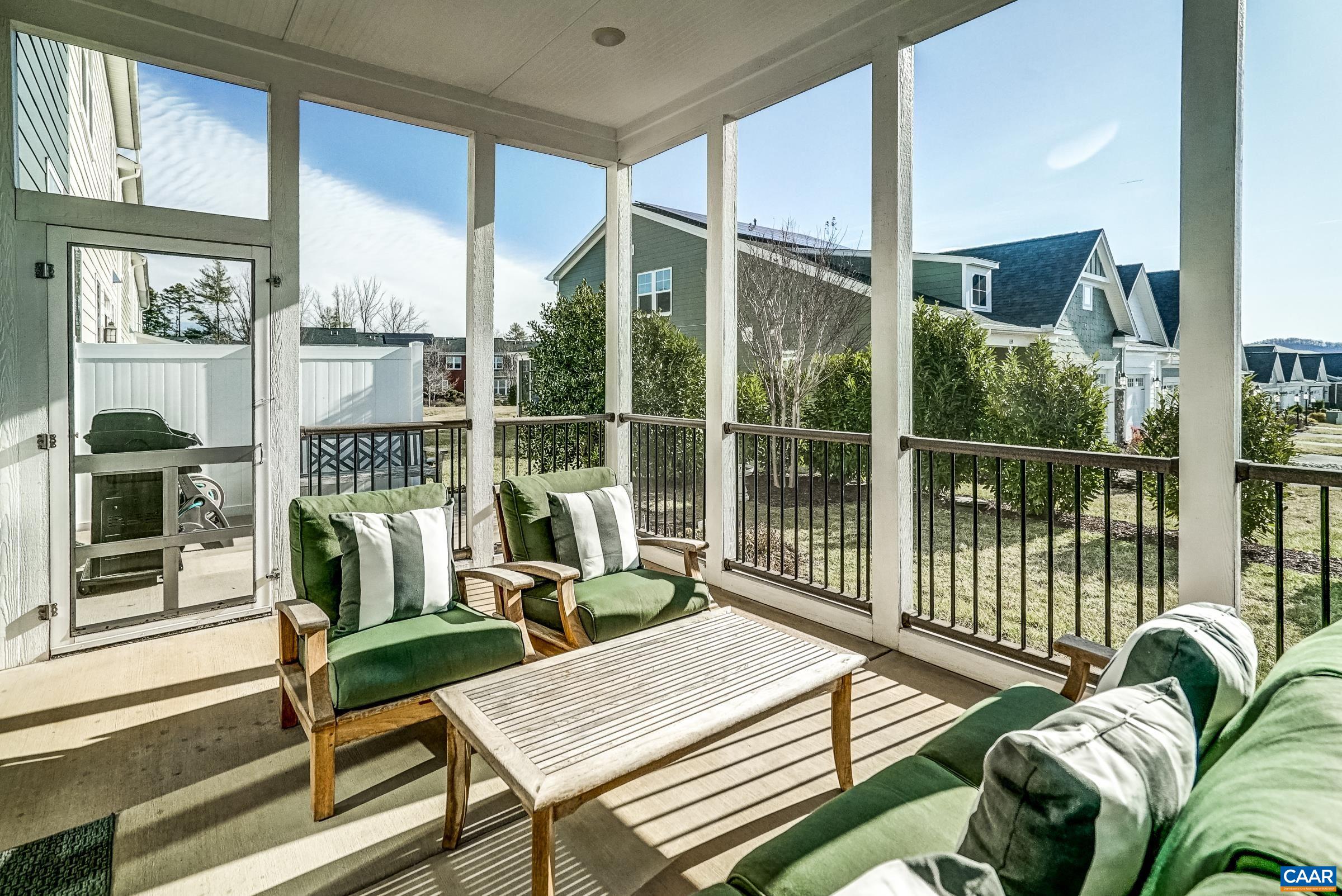 383 CLAIBOURNE RD