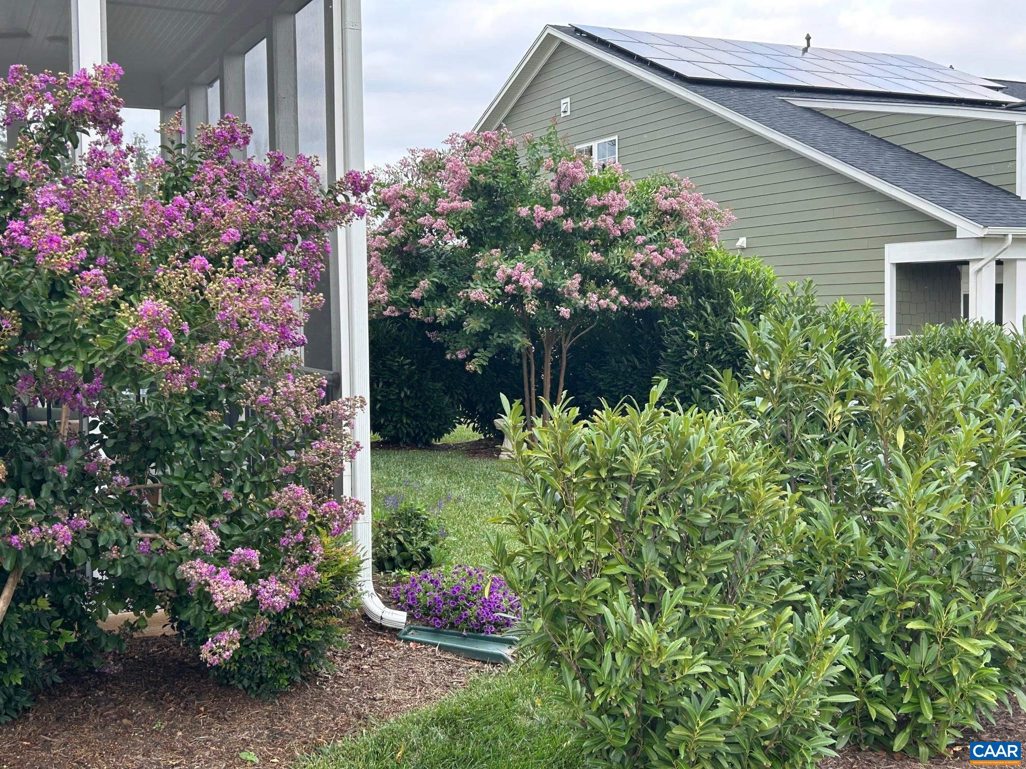 383 CLAIBOURNE RD