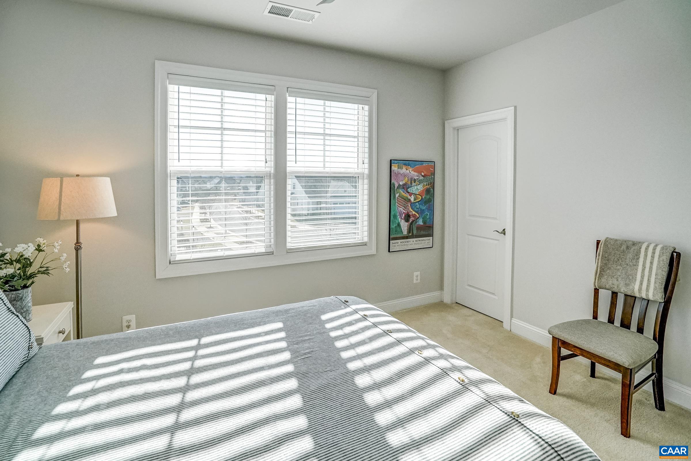 383 CLAIBOURNE RD