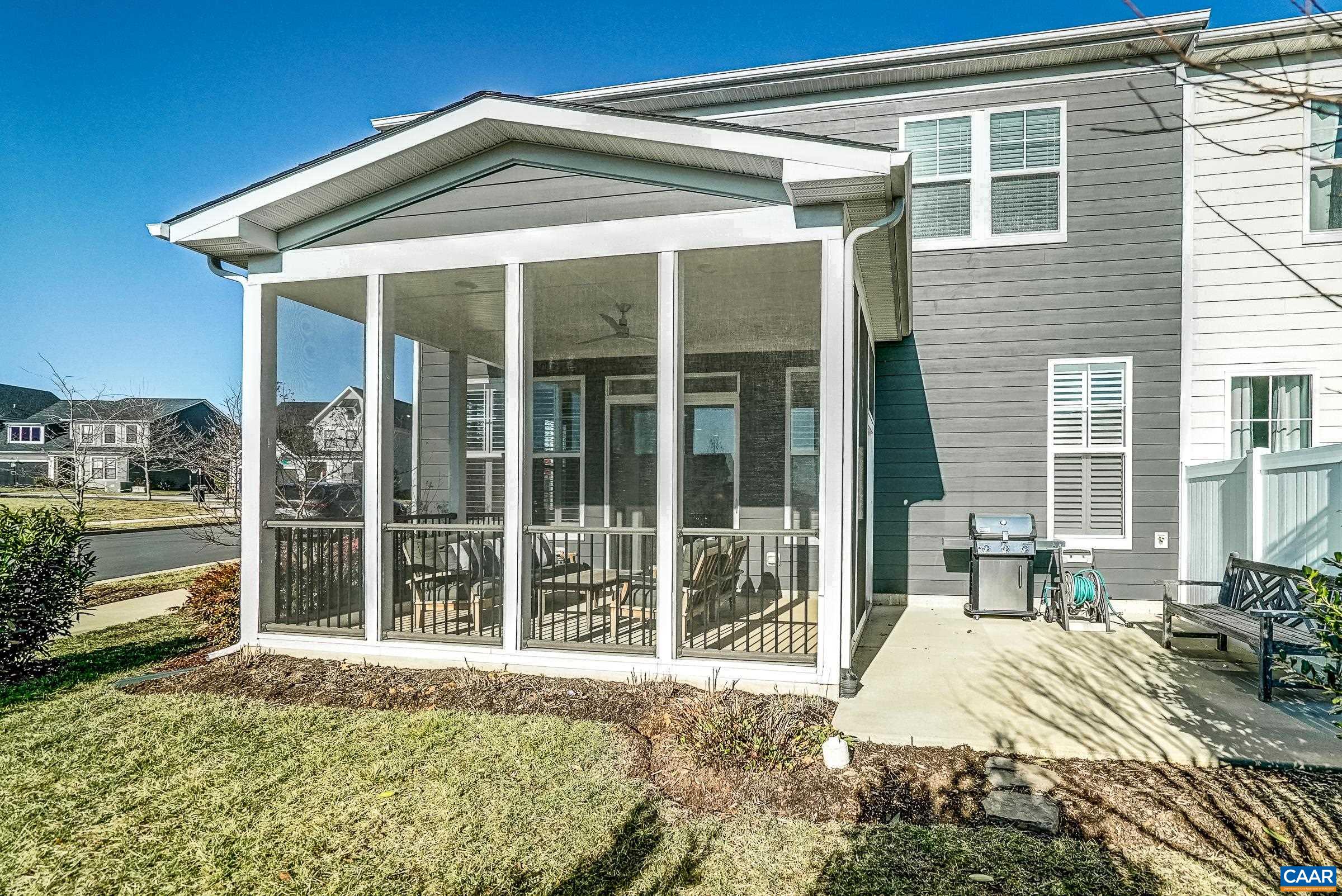 383 CLAIBOURNE RD