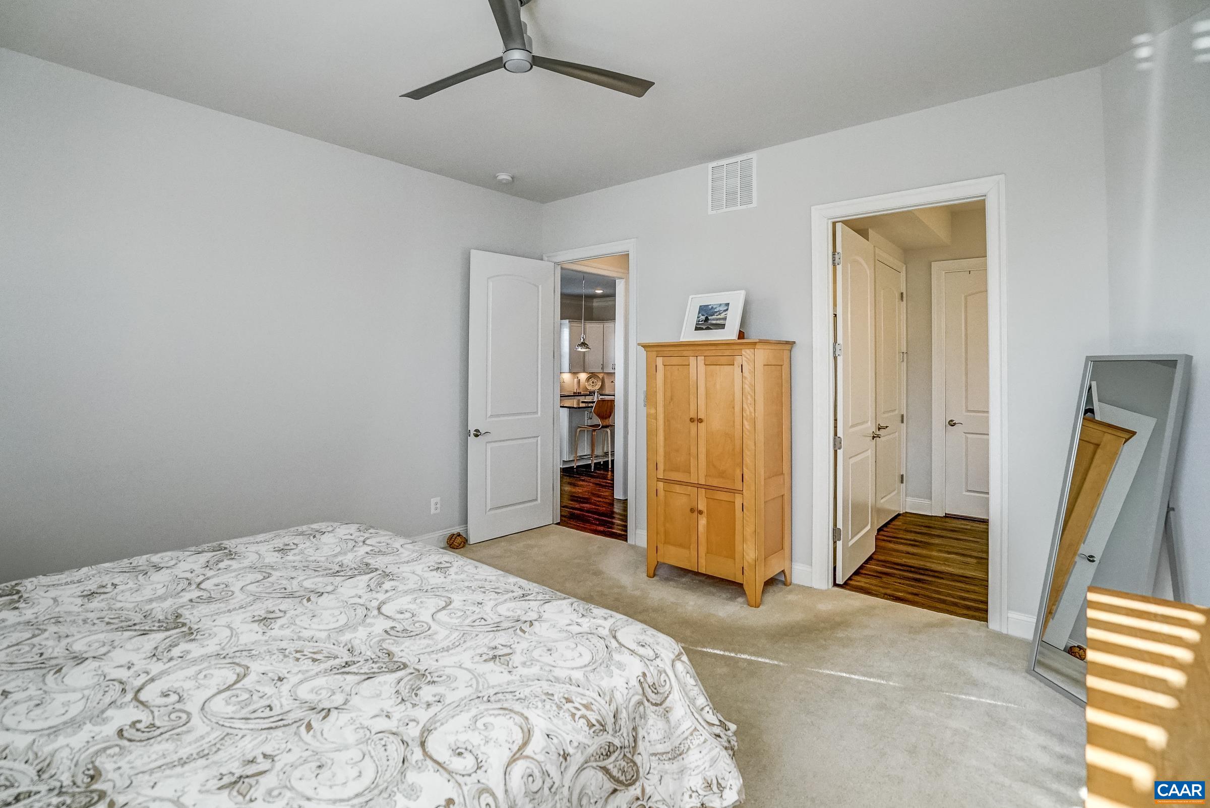 383 CLAIBOURNE RD