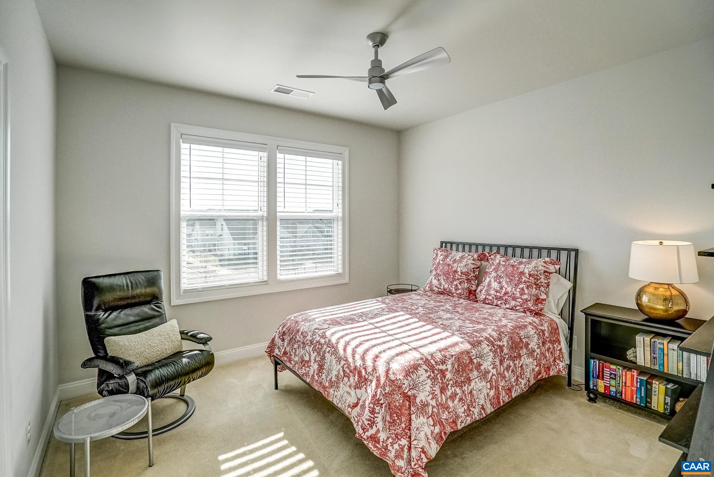 383 CLAIBOURNE RD
