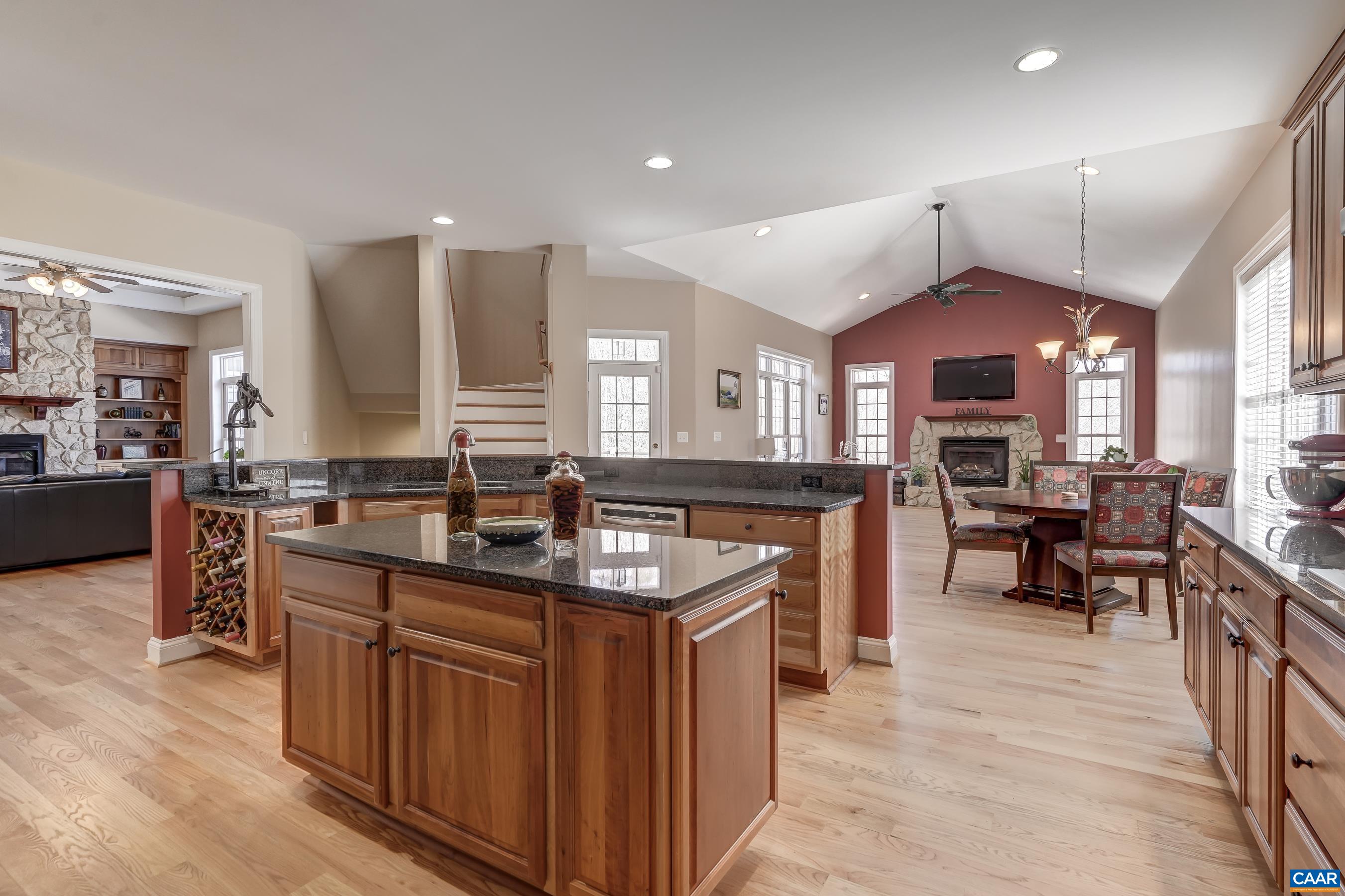 595 HALF MOON CT