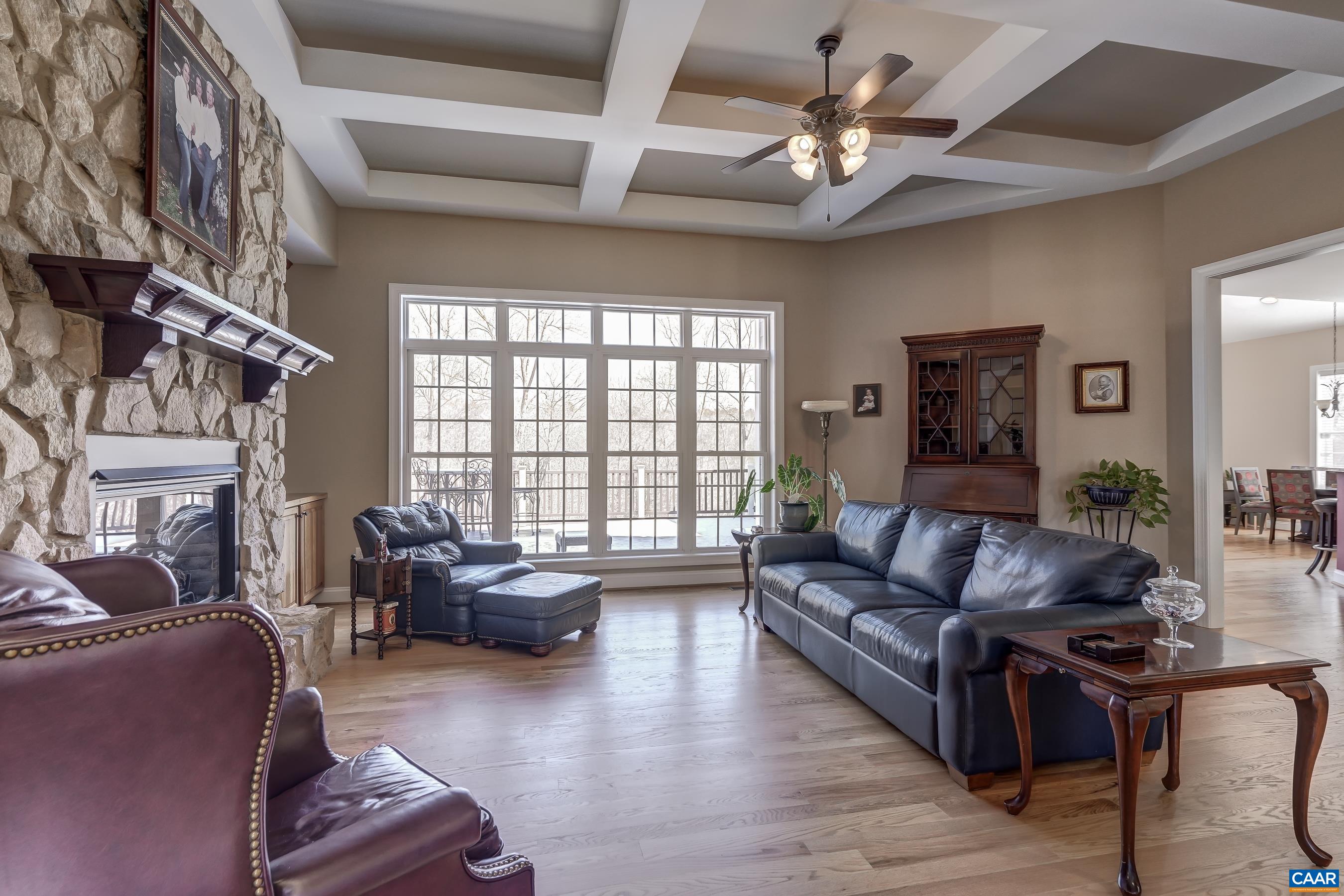595 HALF MOON CT