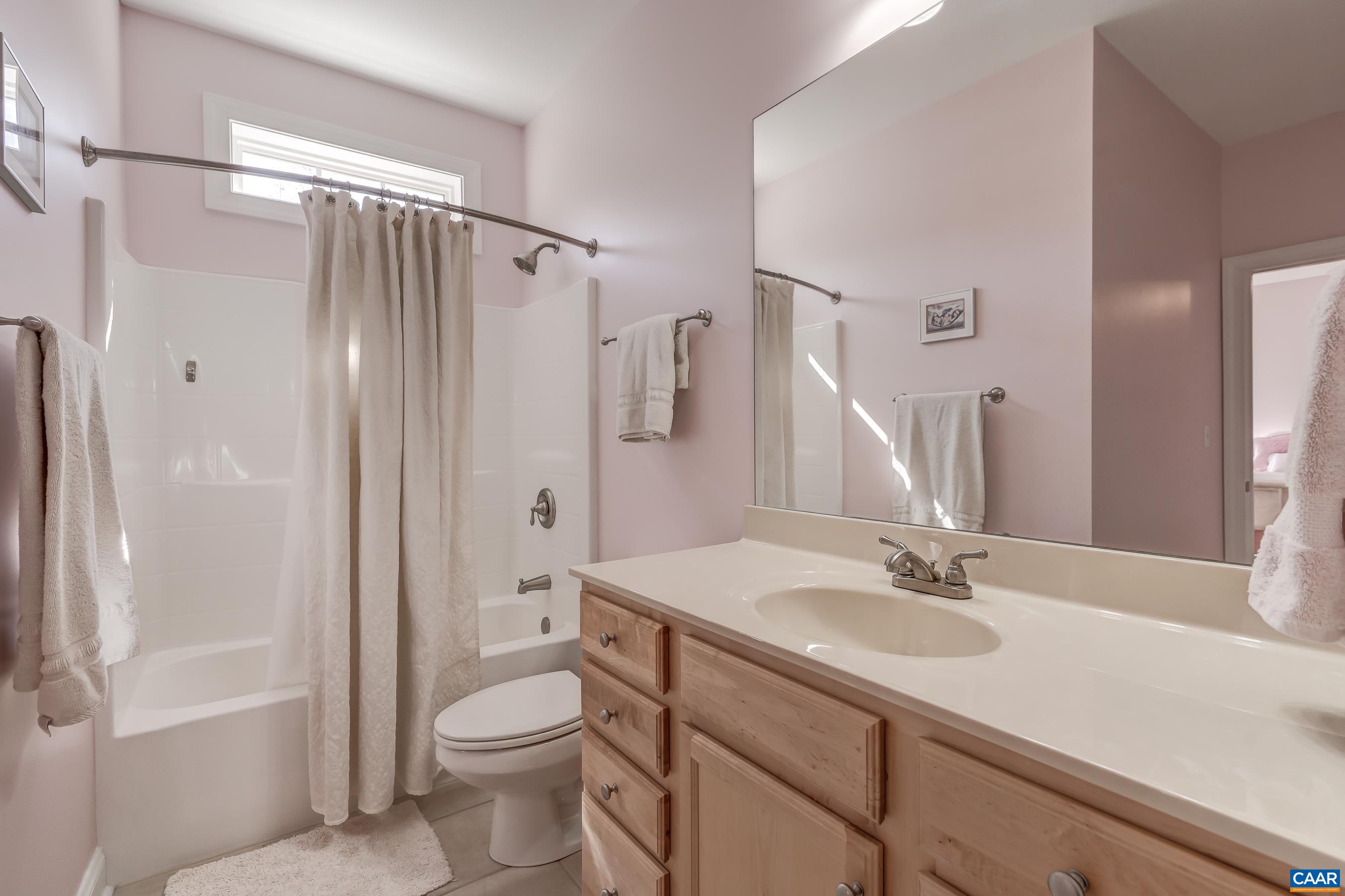 595 HALF MOON CT