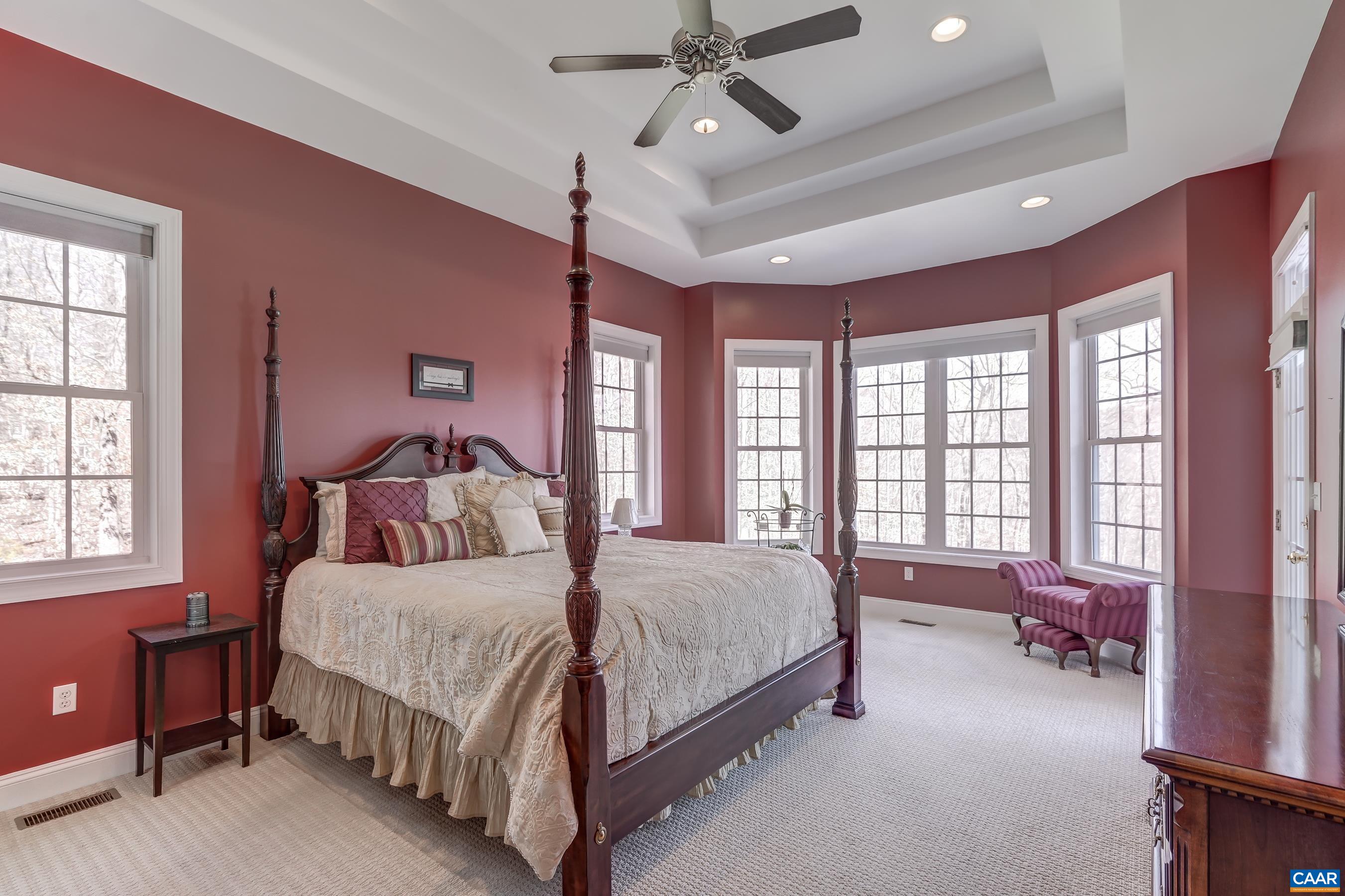 595 HALF MOON CT
