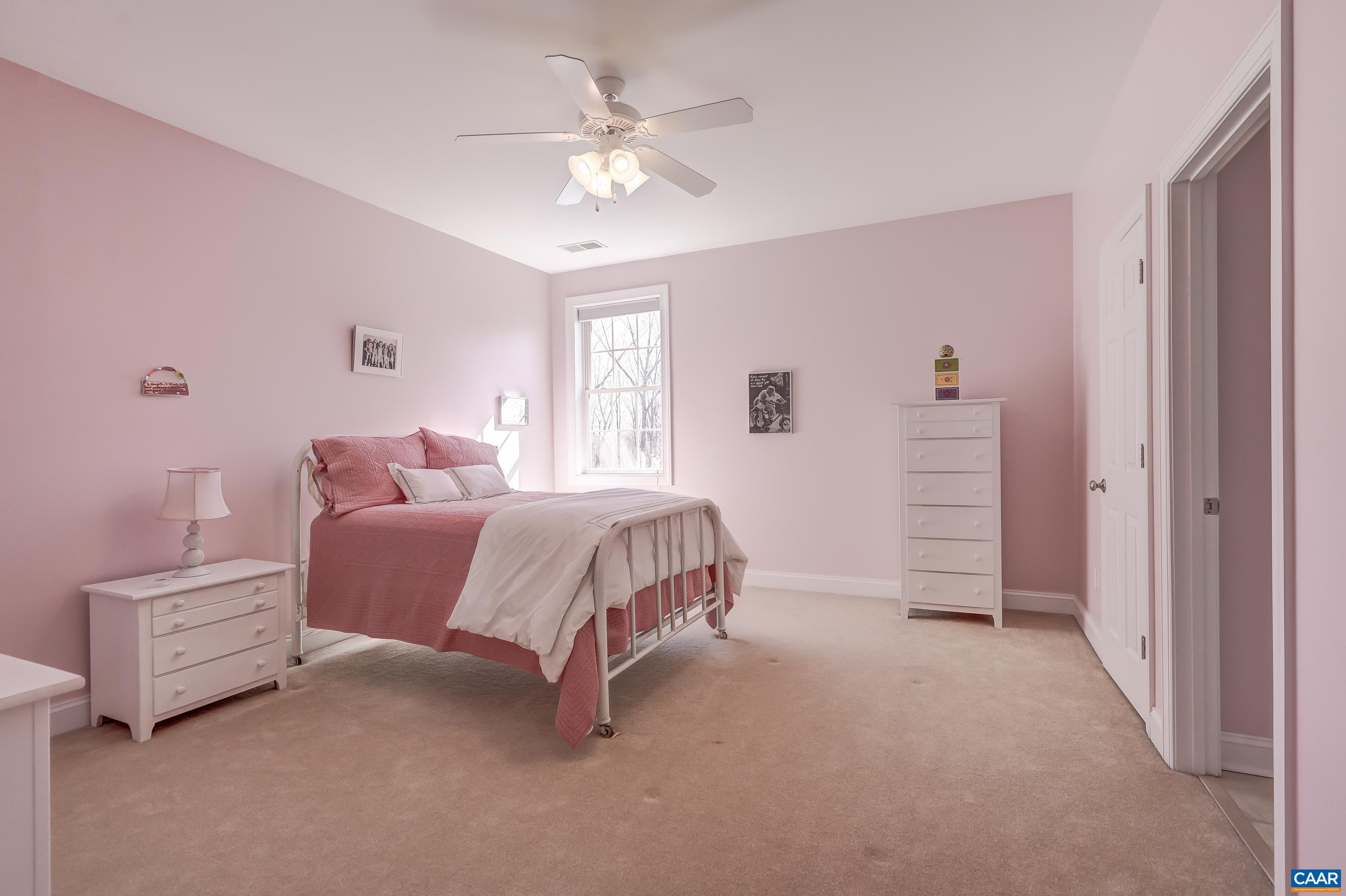 595 HALF MOON CT