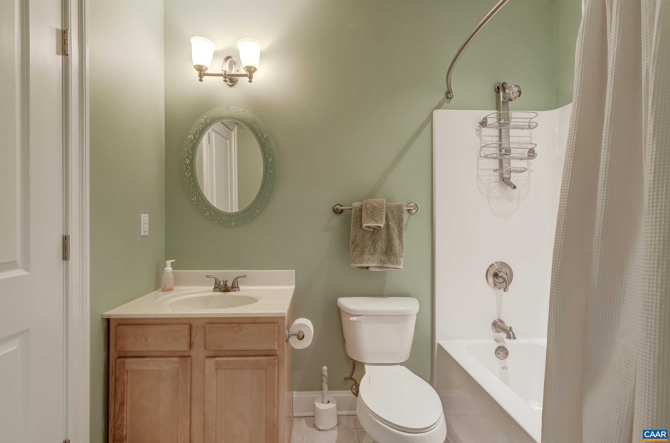 595 HALF MOON CT