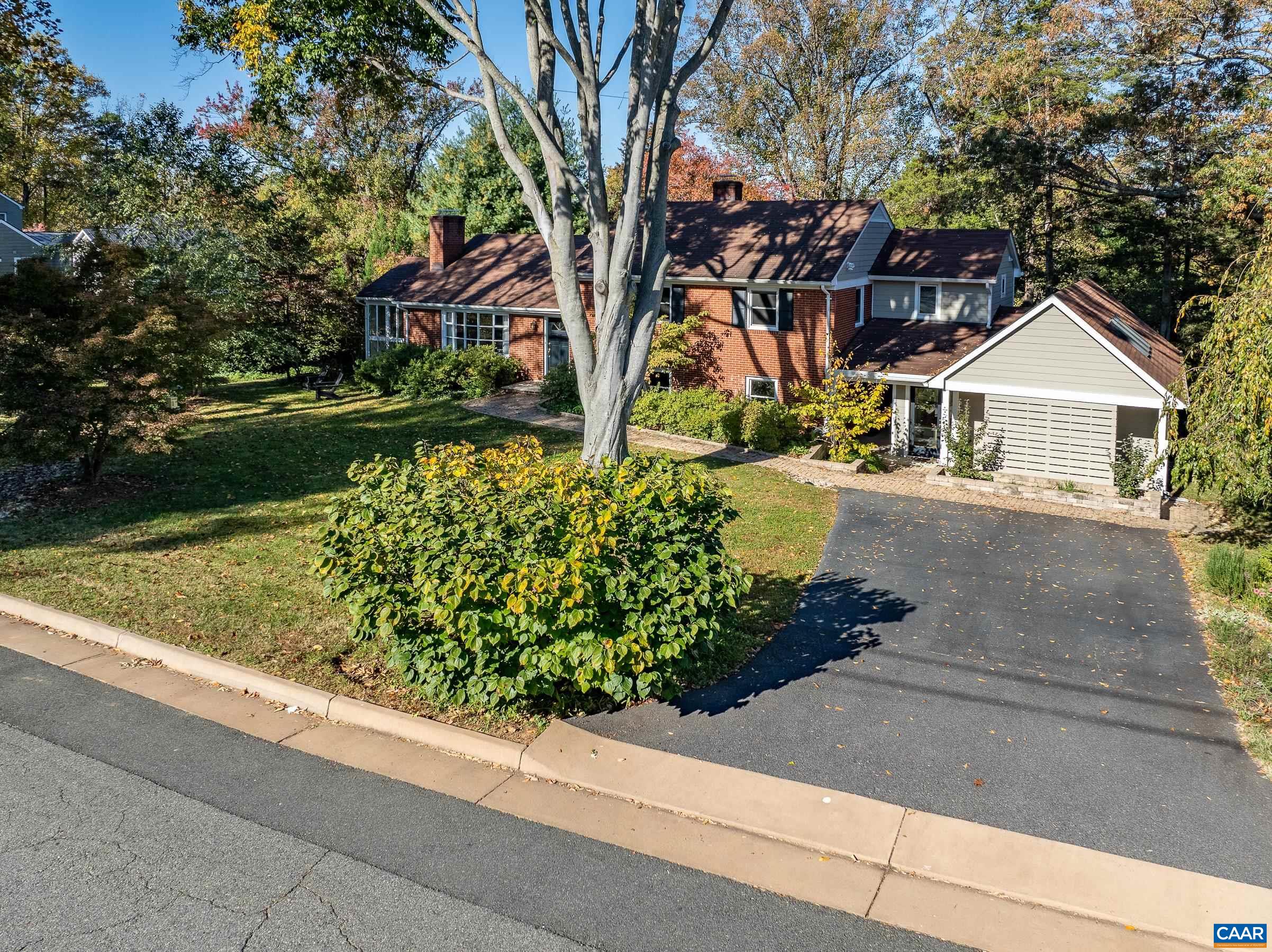 1617 SAINT ANNES RD