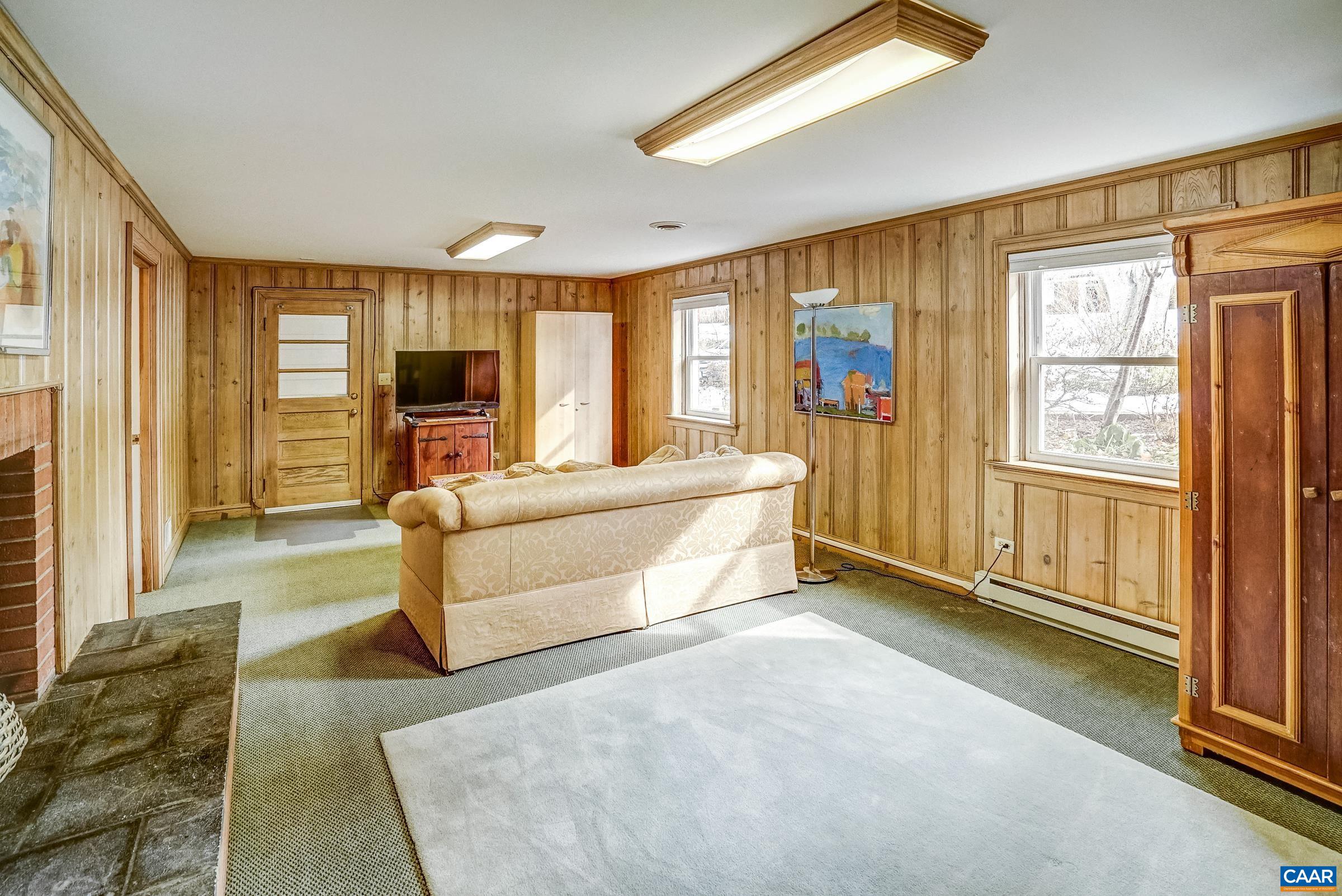 1617 SAINT ANNES RD