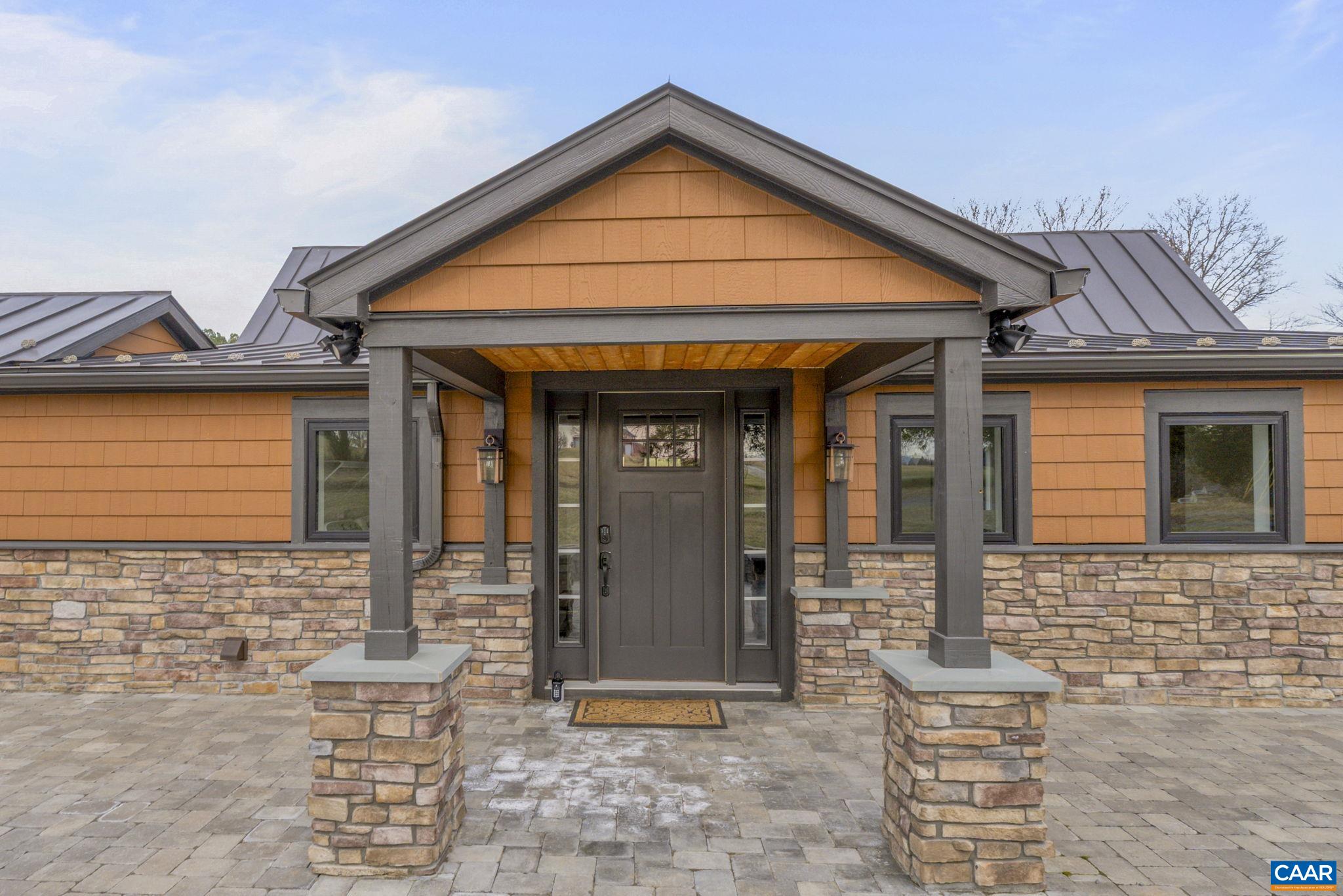459 MOUNTAIN RD