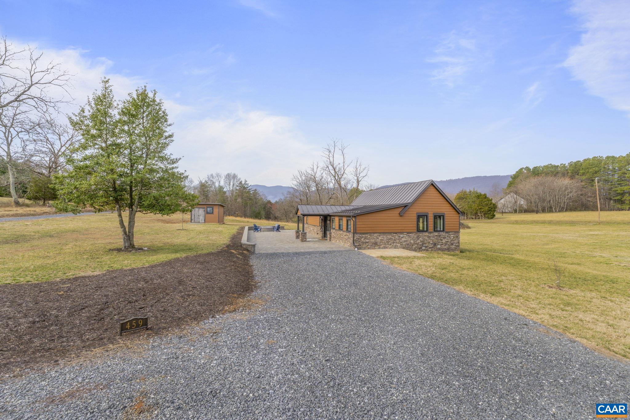 459 MOUNTAIN RD