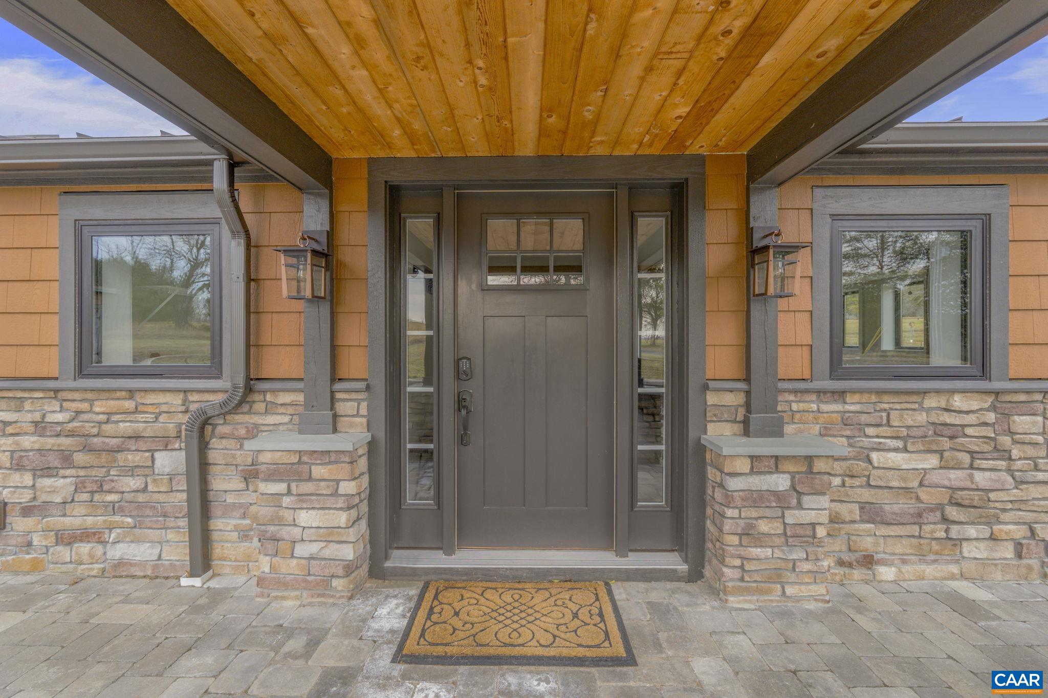 459 MOUNTAIN RD