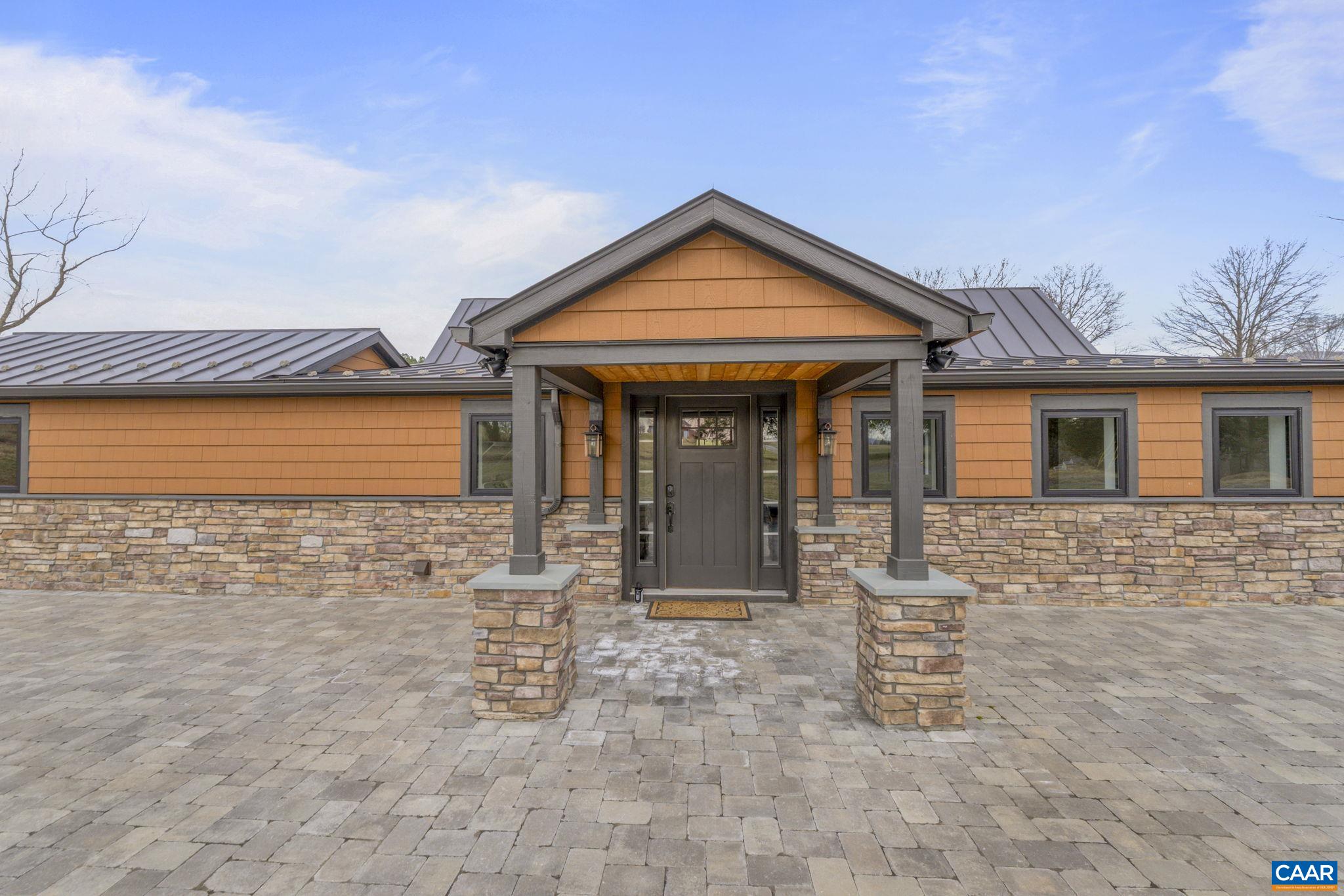 459 MOUNTAIN RD