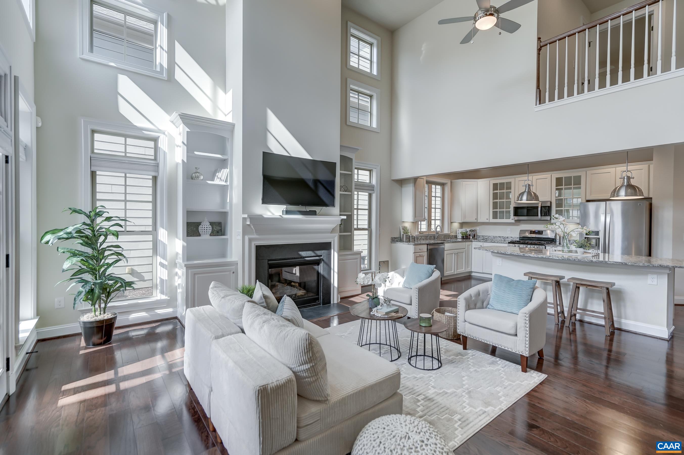 804 GOLF VIEW DR