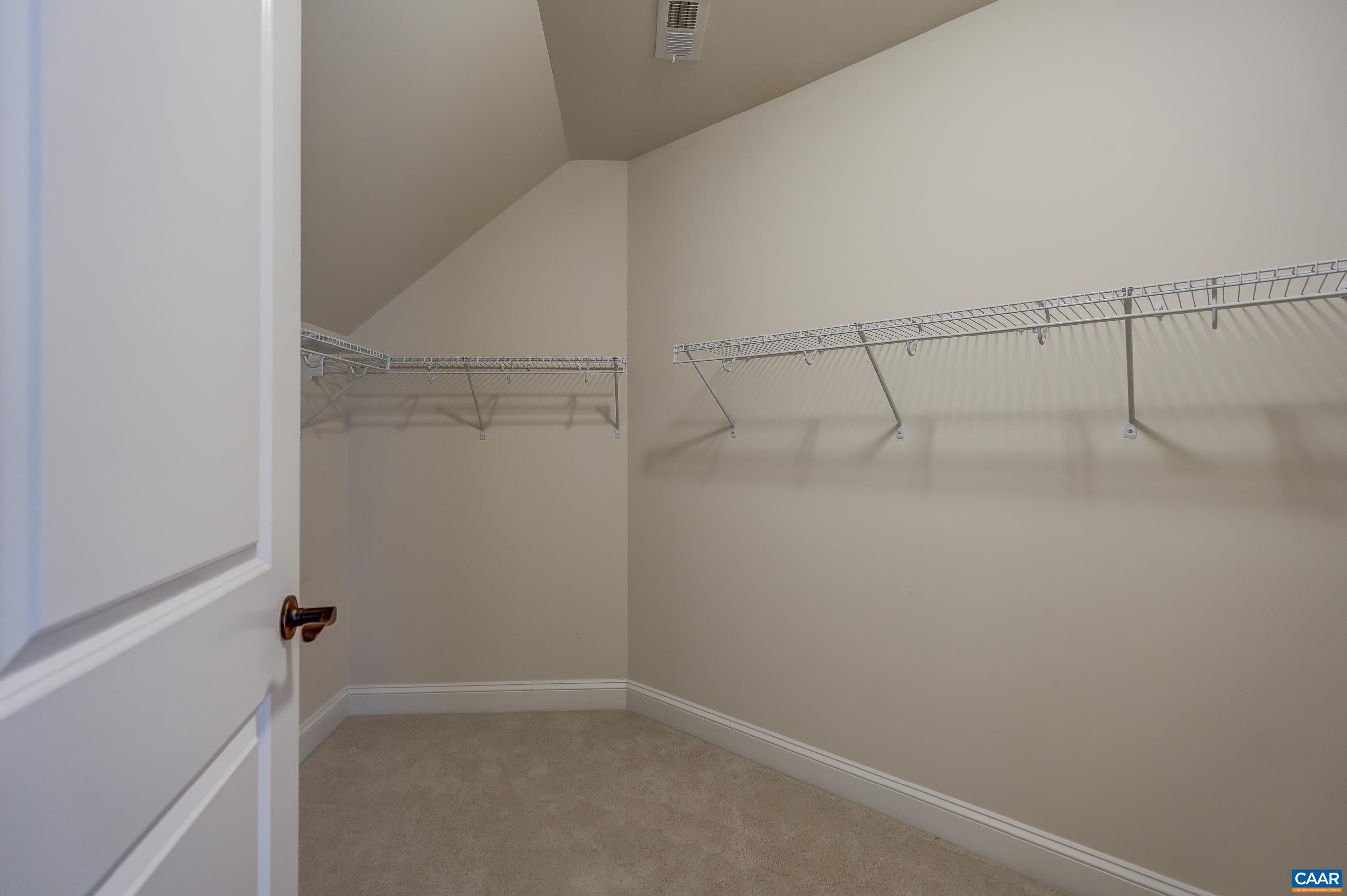 804 GOLF VIEW DR
