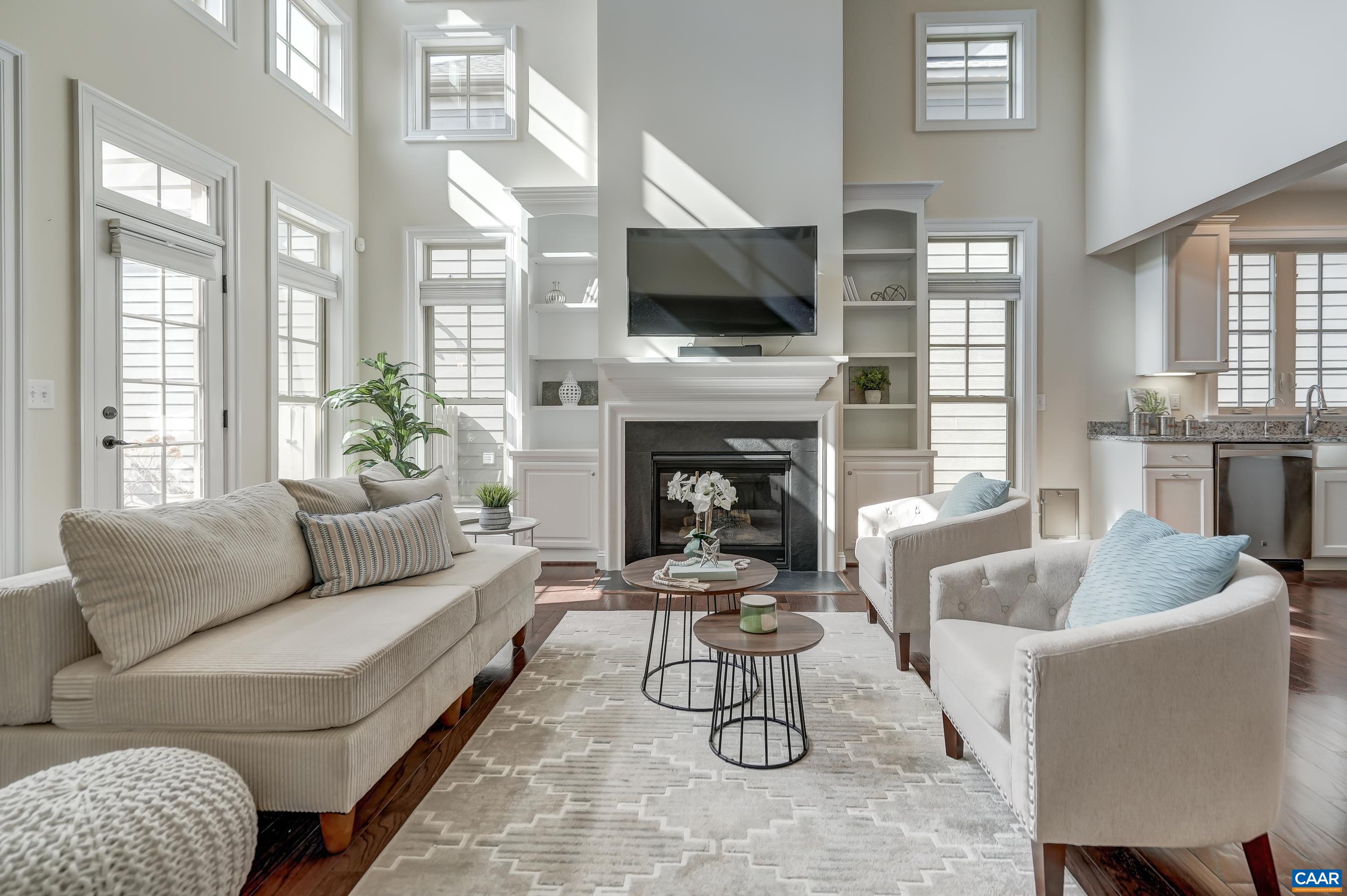 804 GOLF VIEW DR
