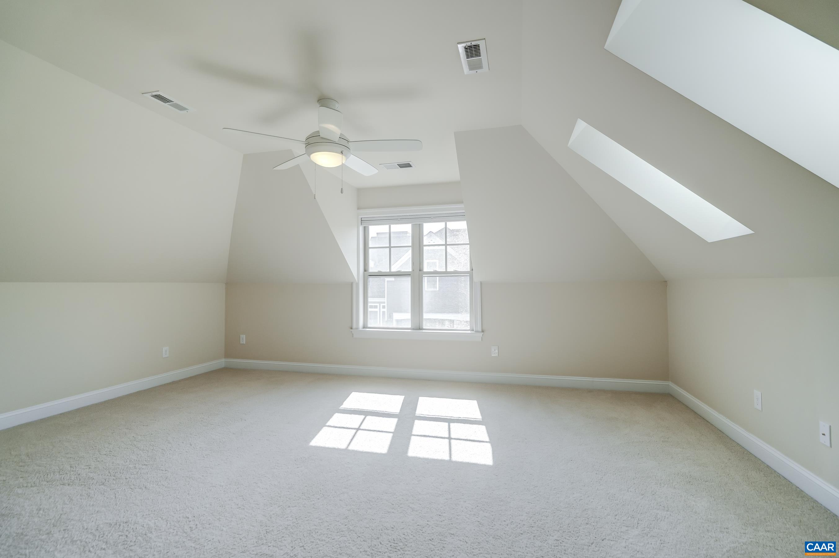 804 GOLF VIEW DR