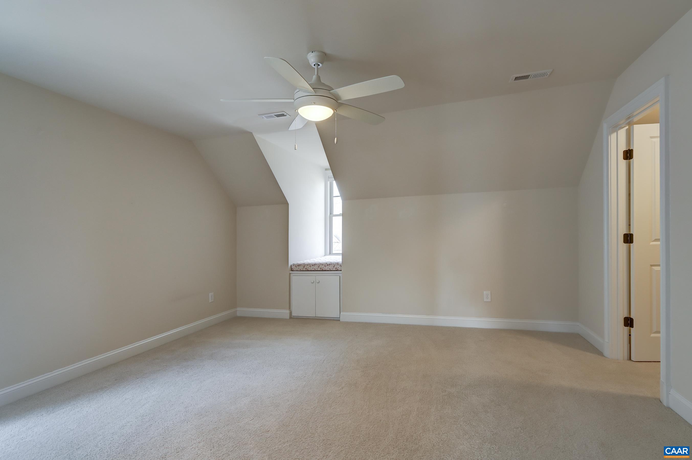 804 GOLF VIEW DR