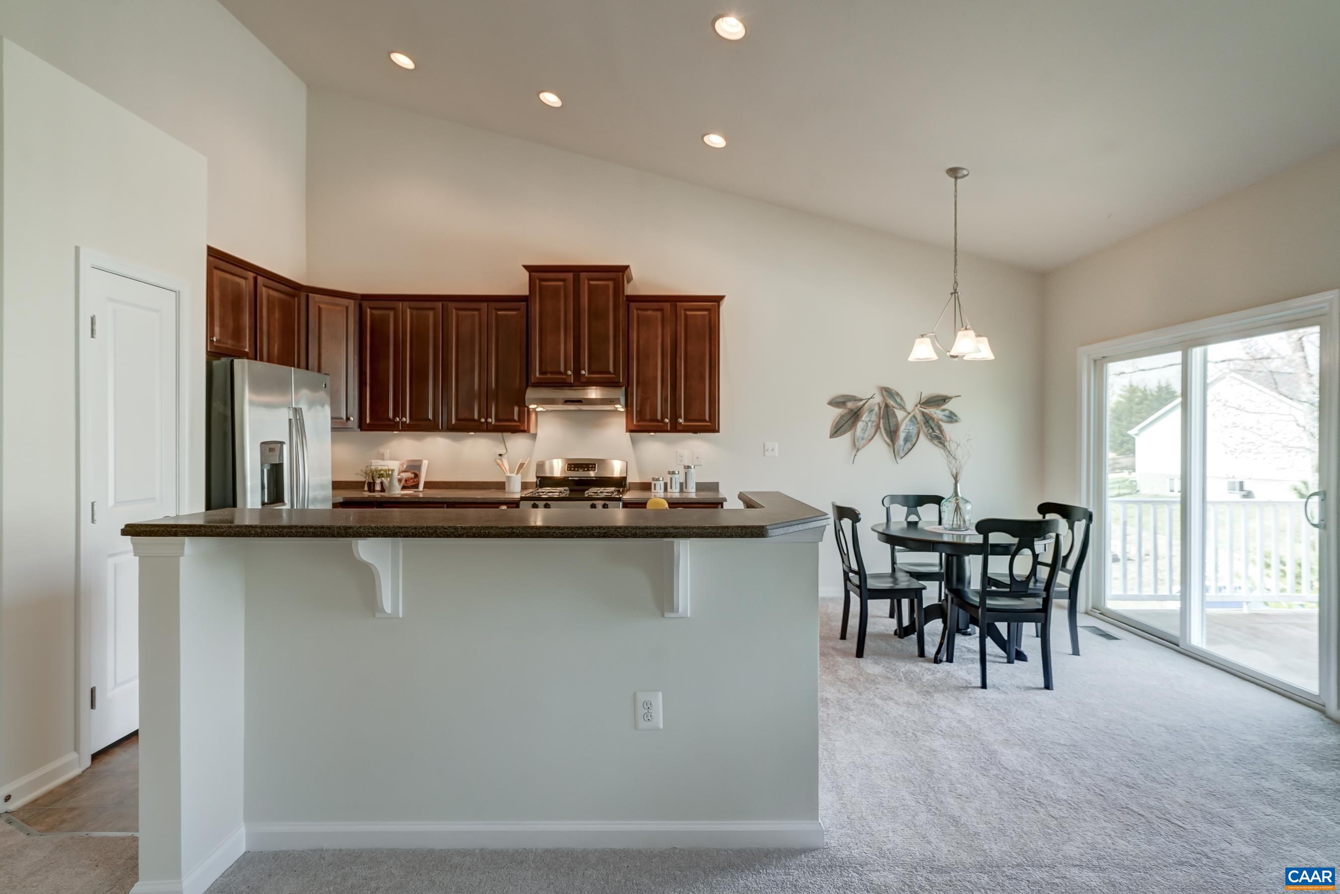 9 ROSALYN WAY