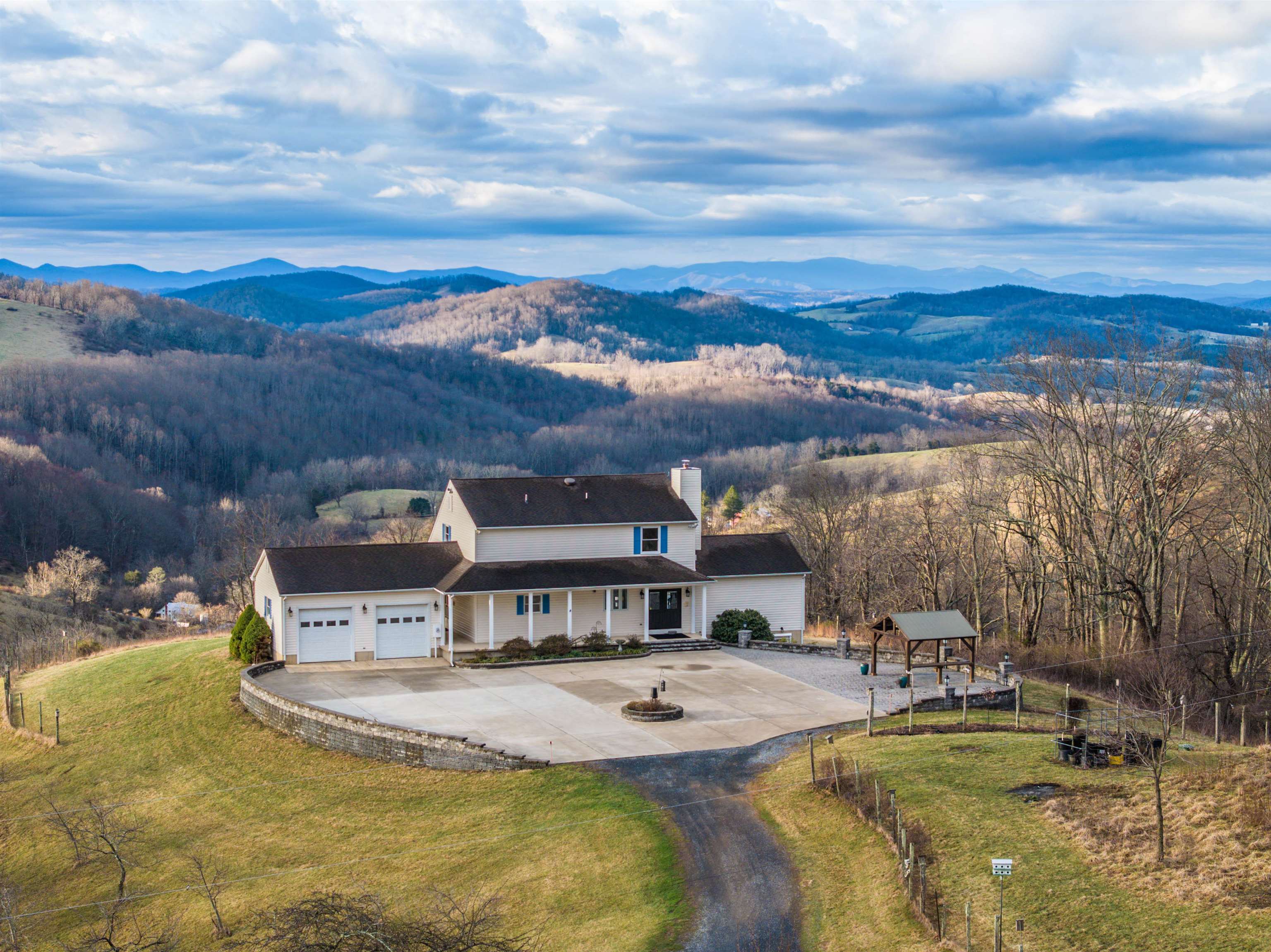 148 TROXEL GAP RD