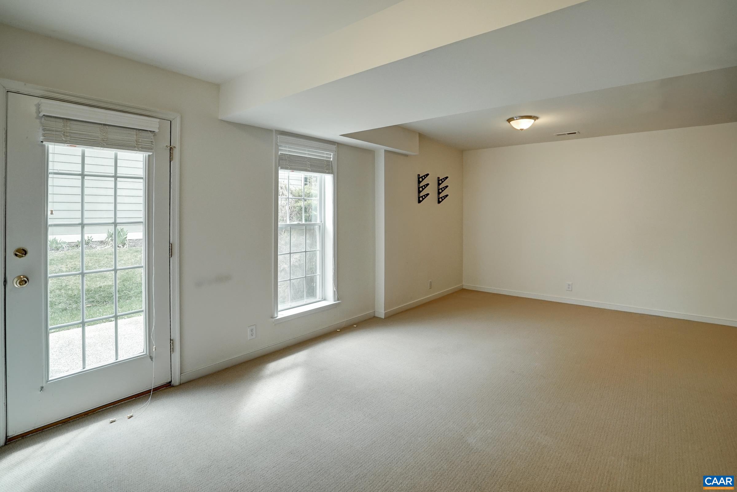 5237 PARK RIDGE CT