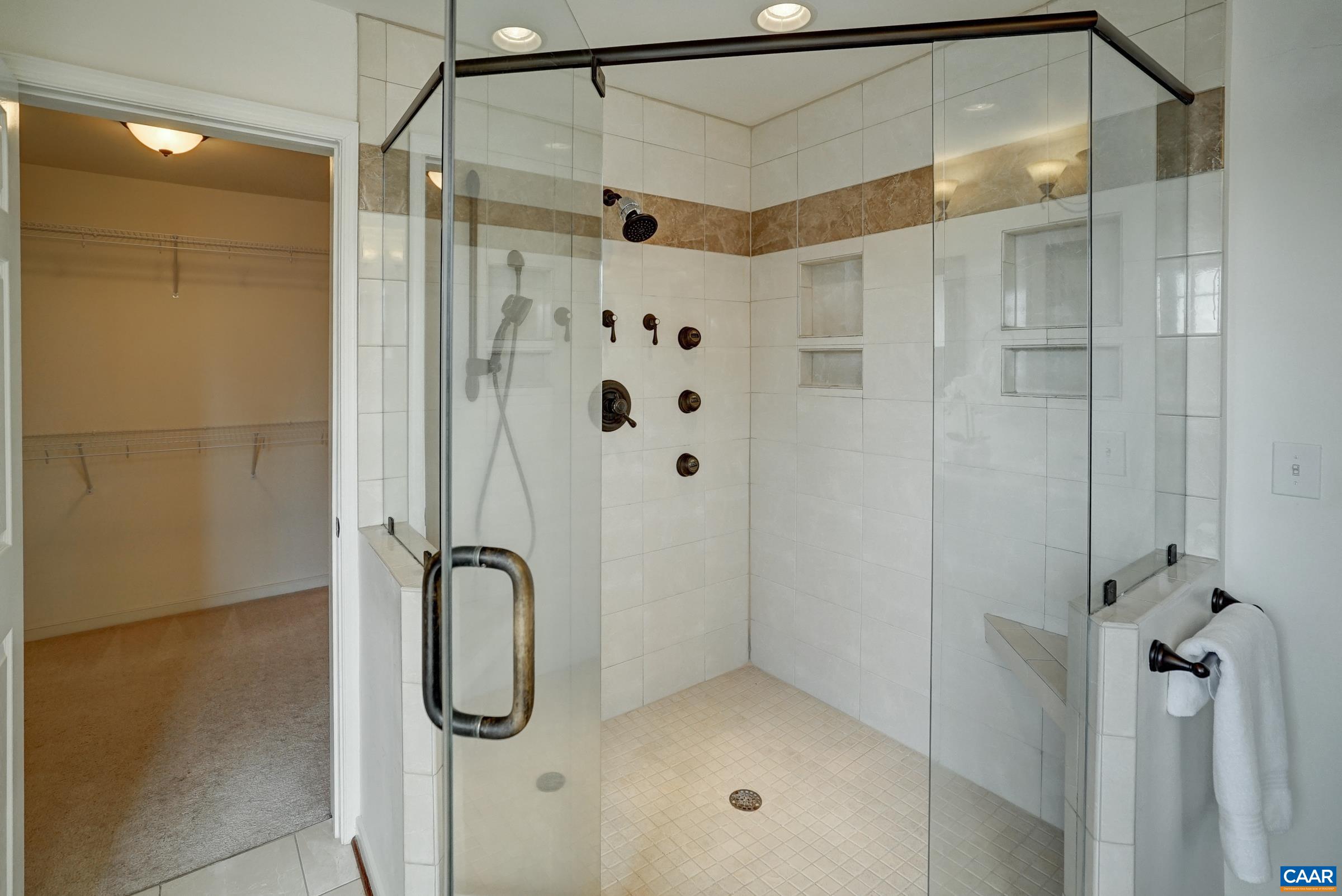 5237 PARK RIDGE CT
