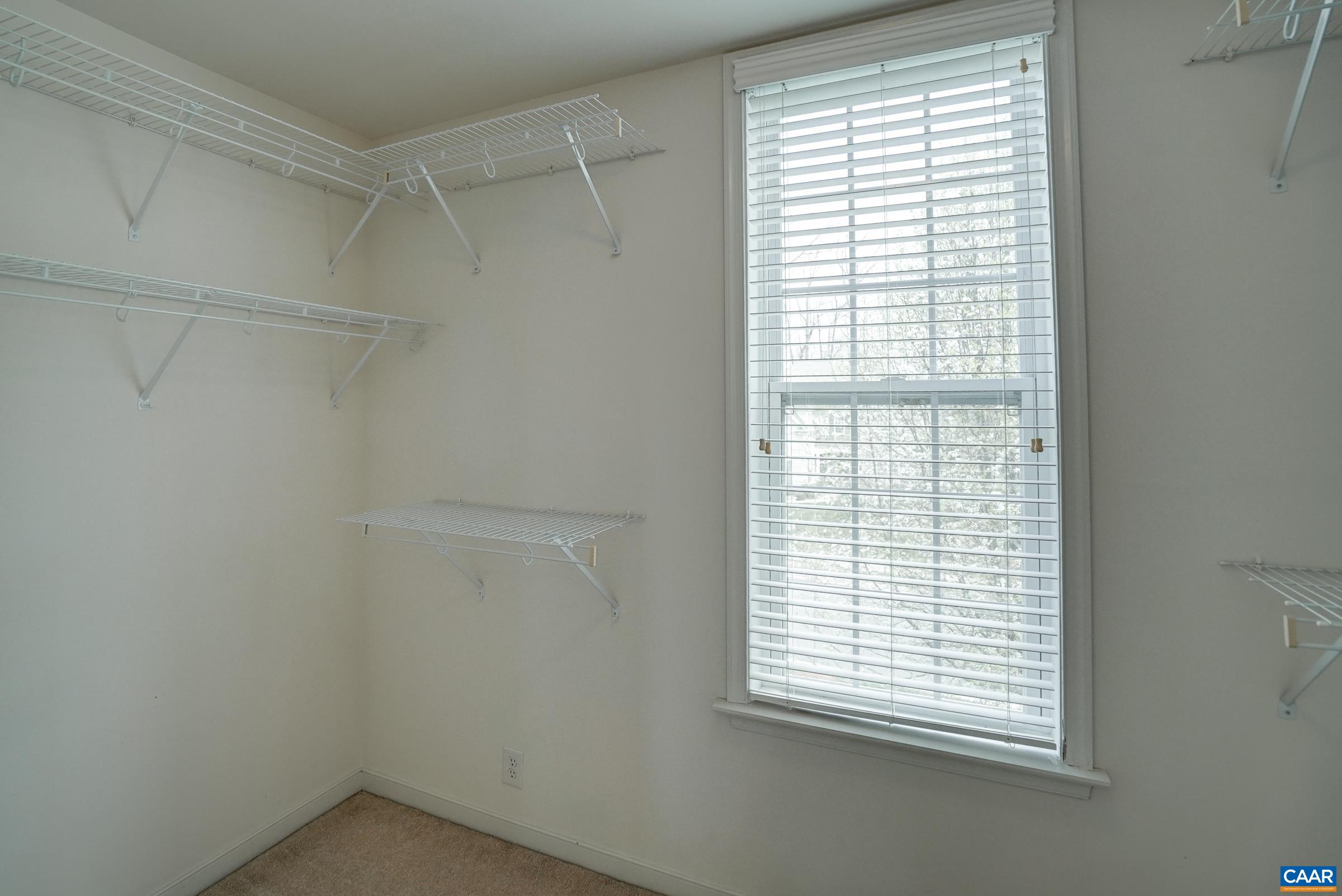 5237 PARK RIDGE CT