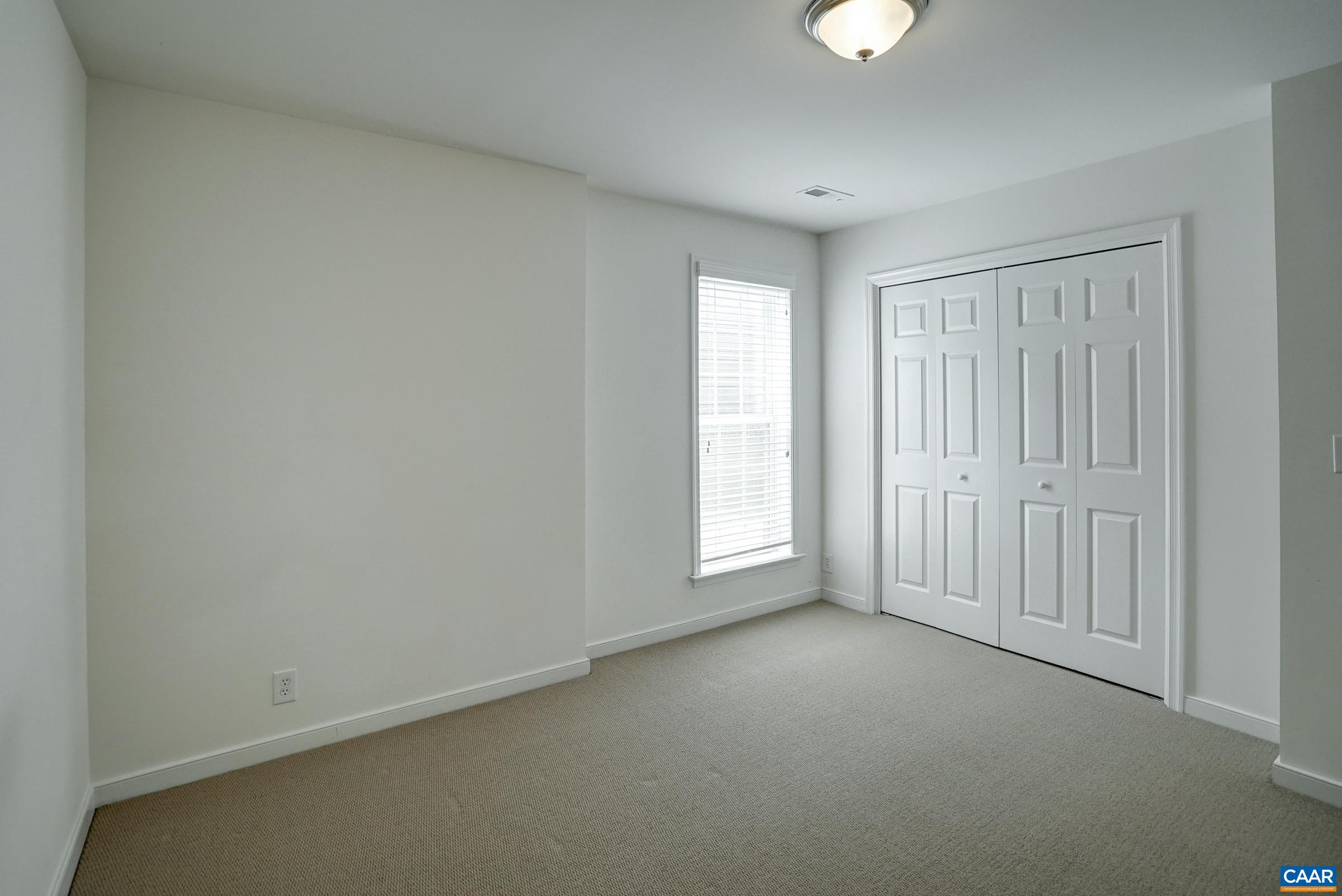 5237 PARK RIDGE CT