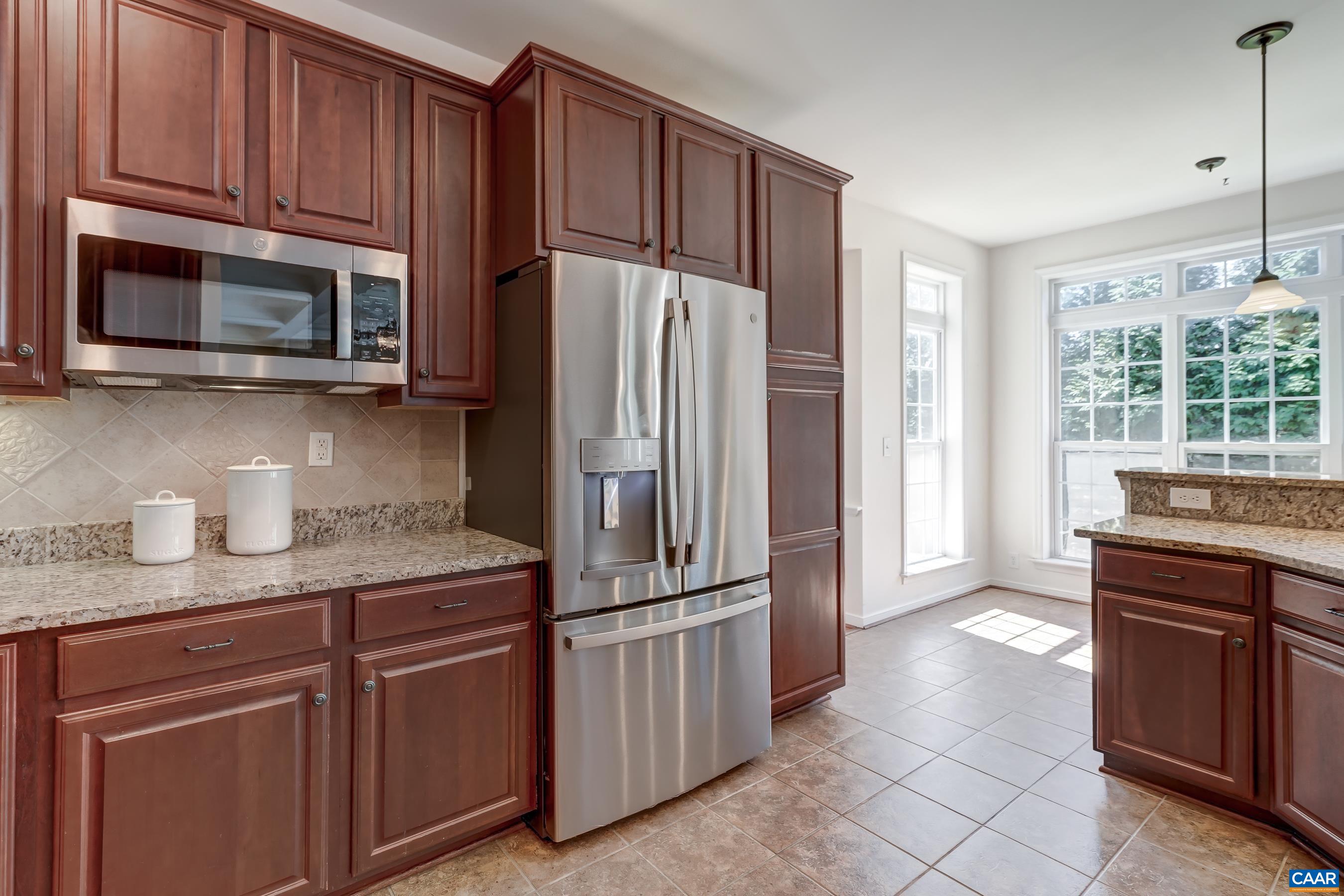 5237 PARK RIDGE CT