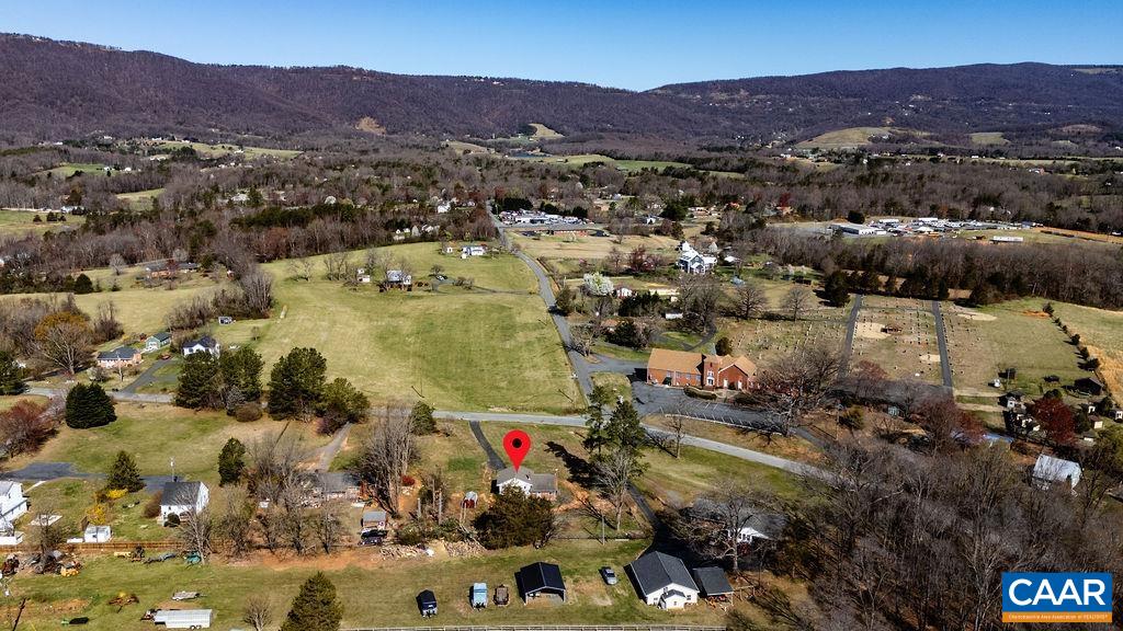 492 AVON RD