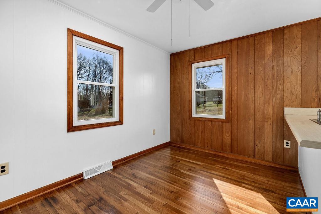 492 AVON RD