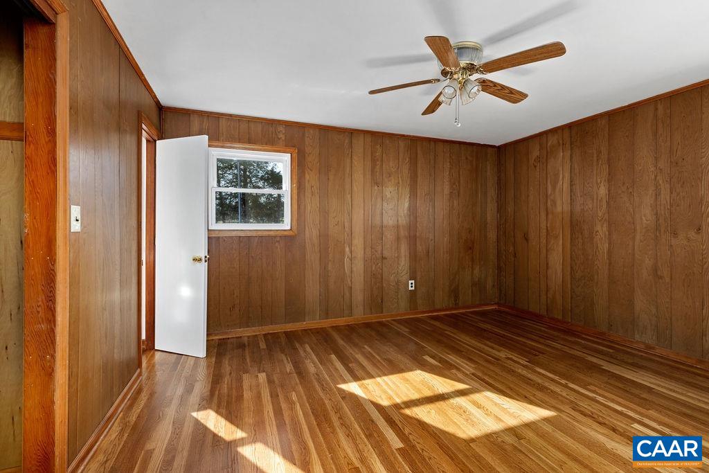 492 AVON RD