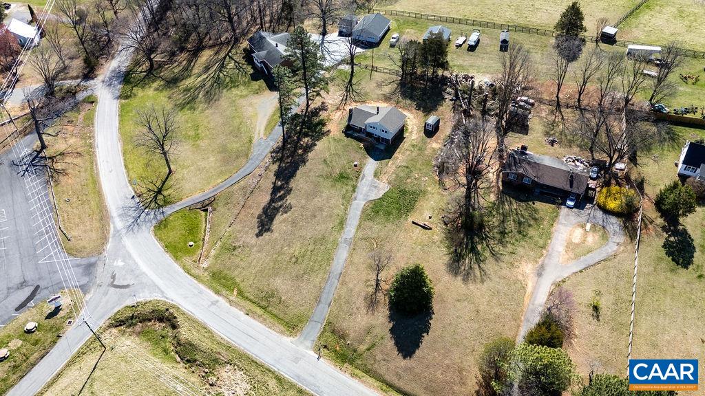 492 AVON RD