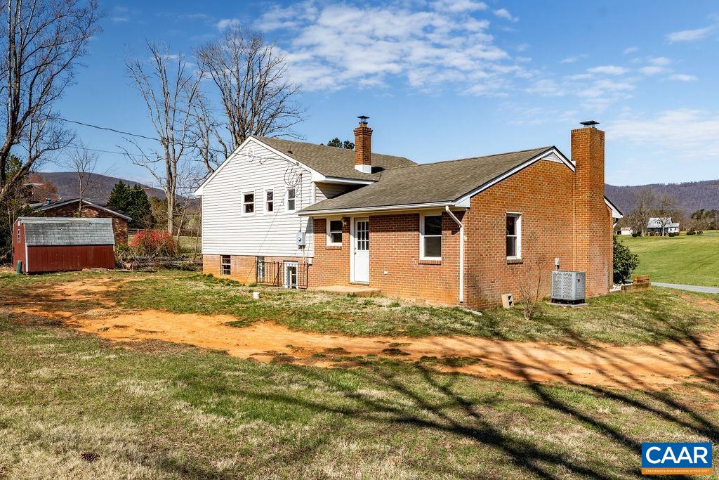 492 AVON RD