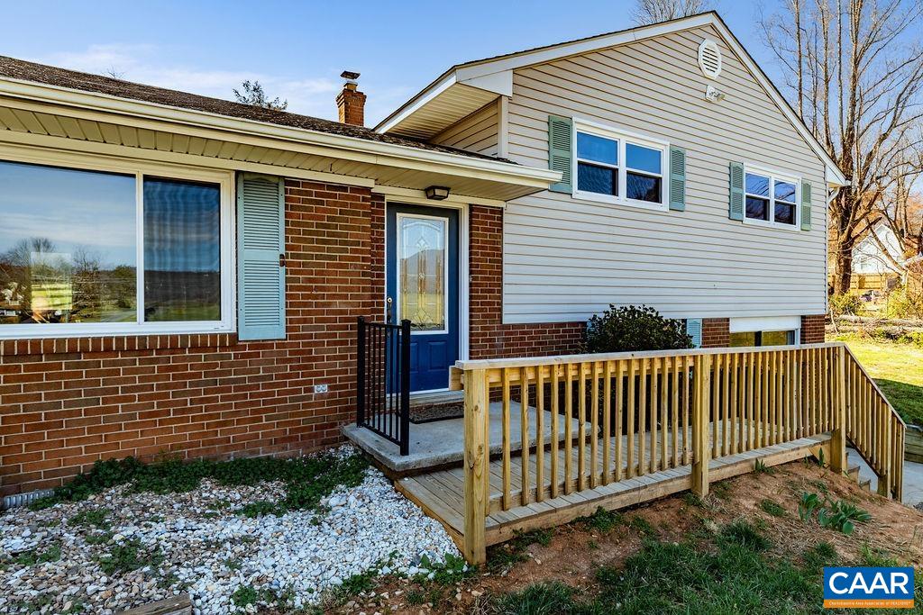 492 AVON RD