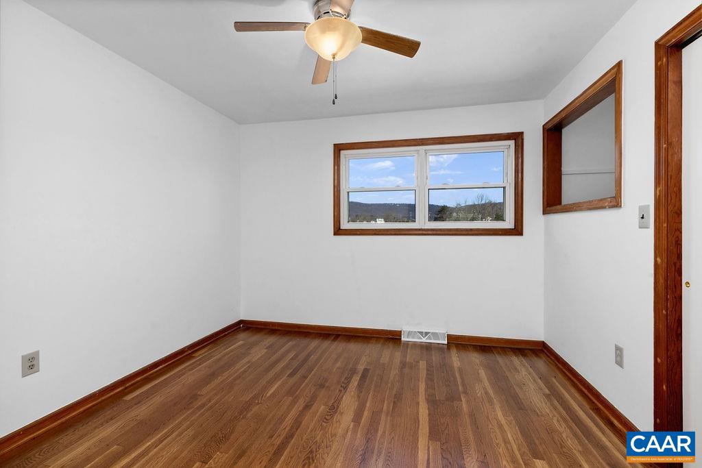 492 AVON RD