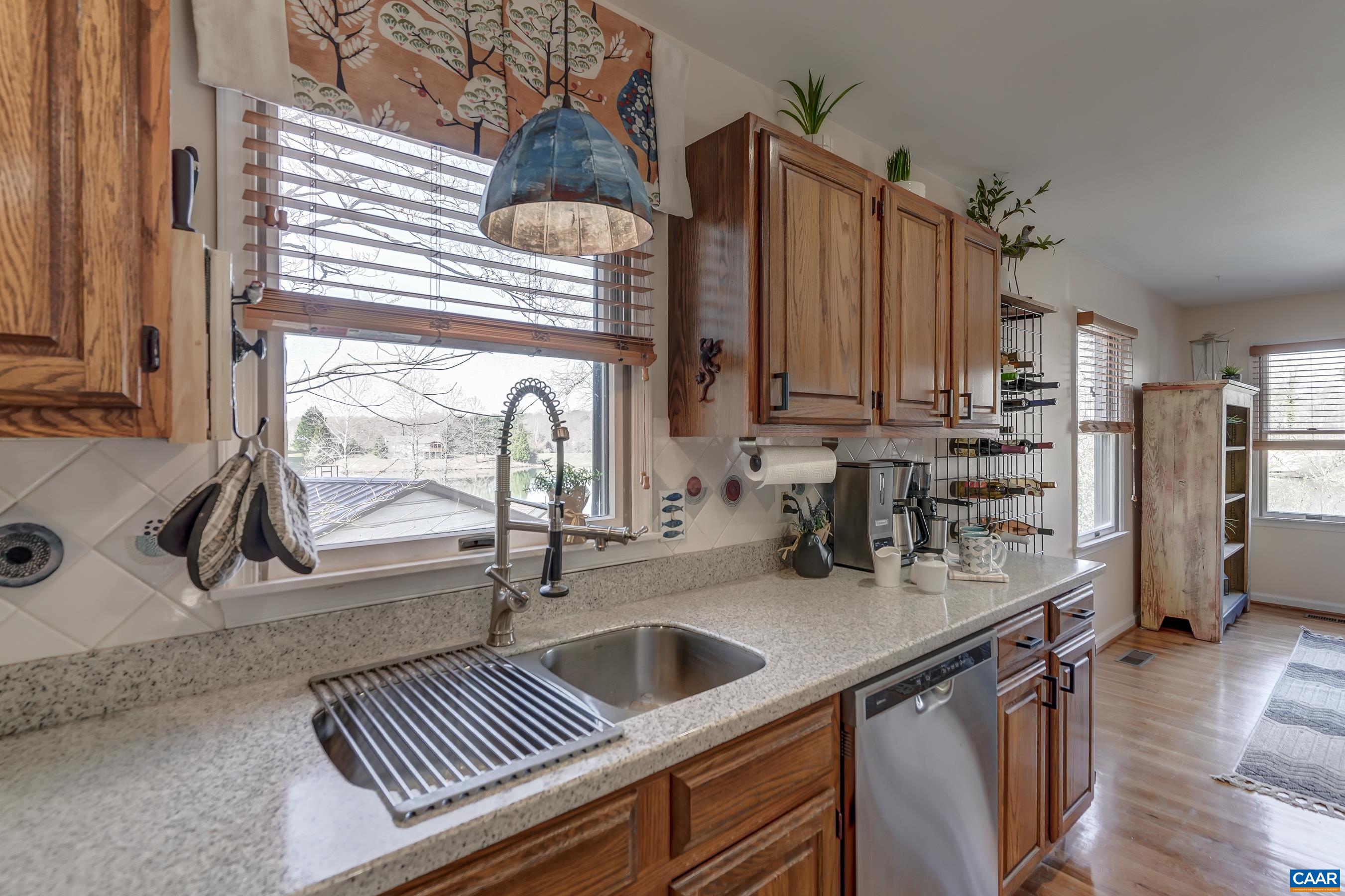 64 DAHLIA RD