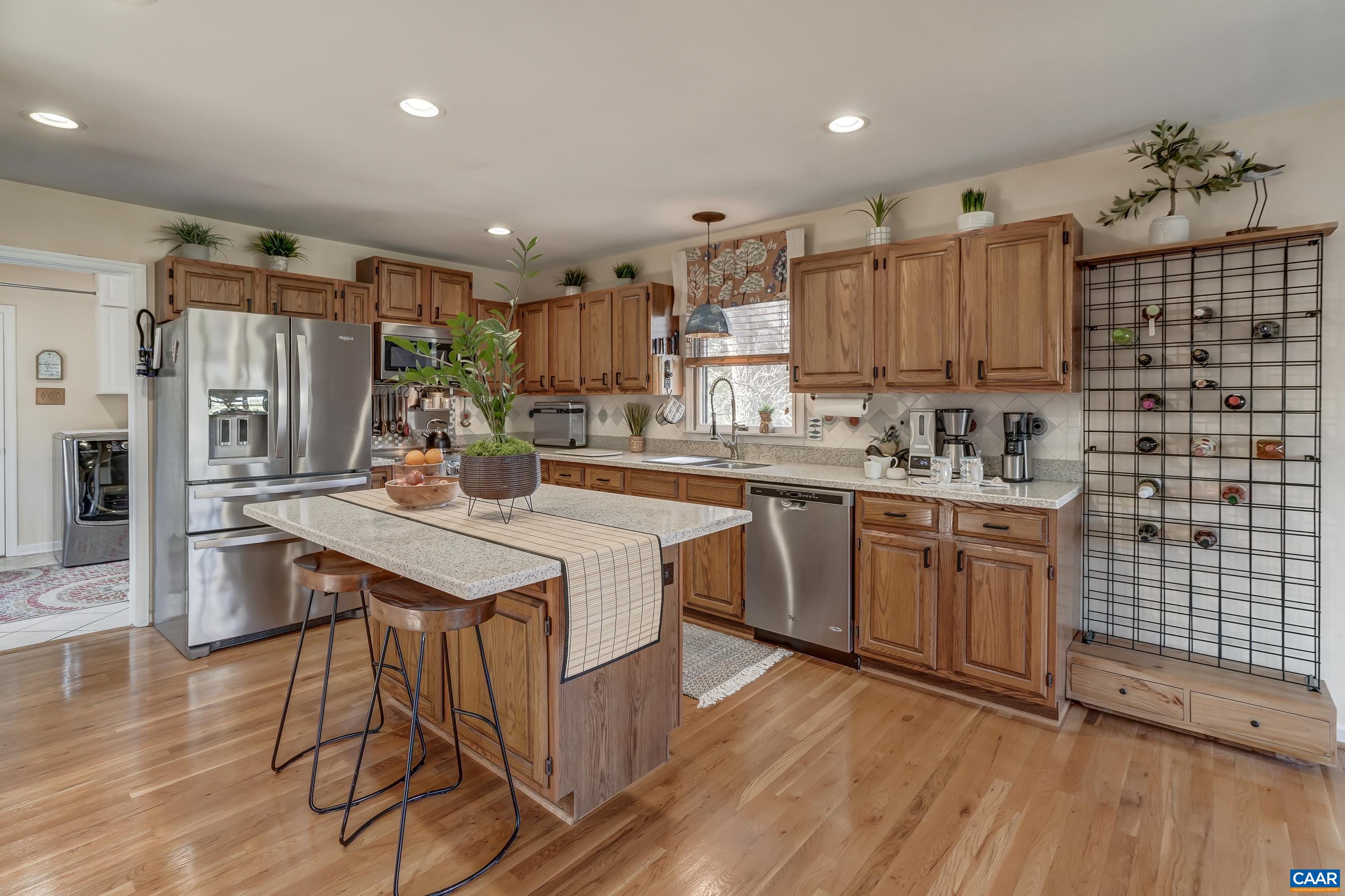 64 DAHLIA RD