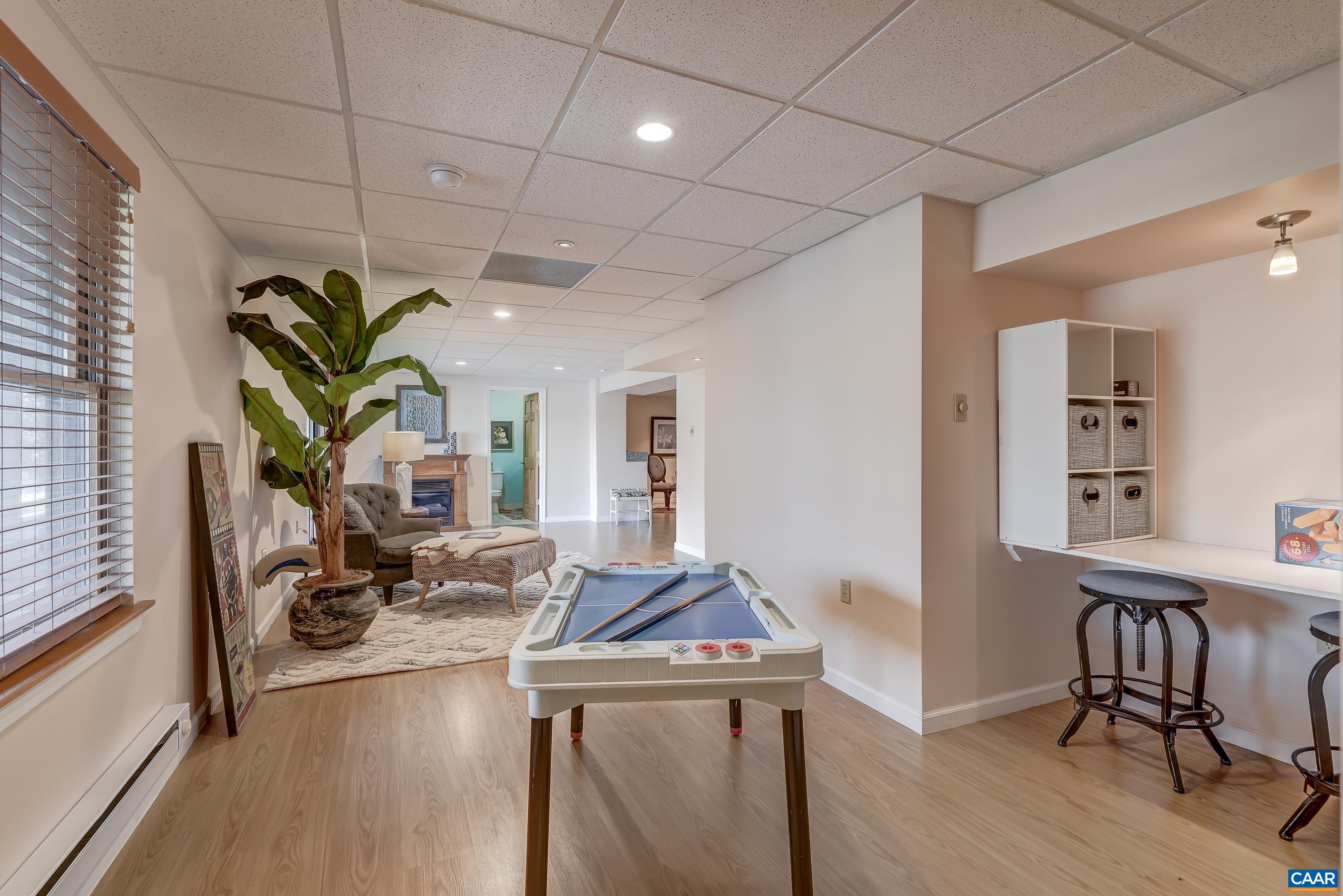 64 DAHLIA RD