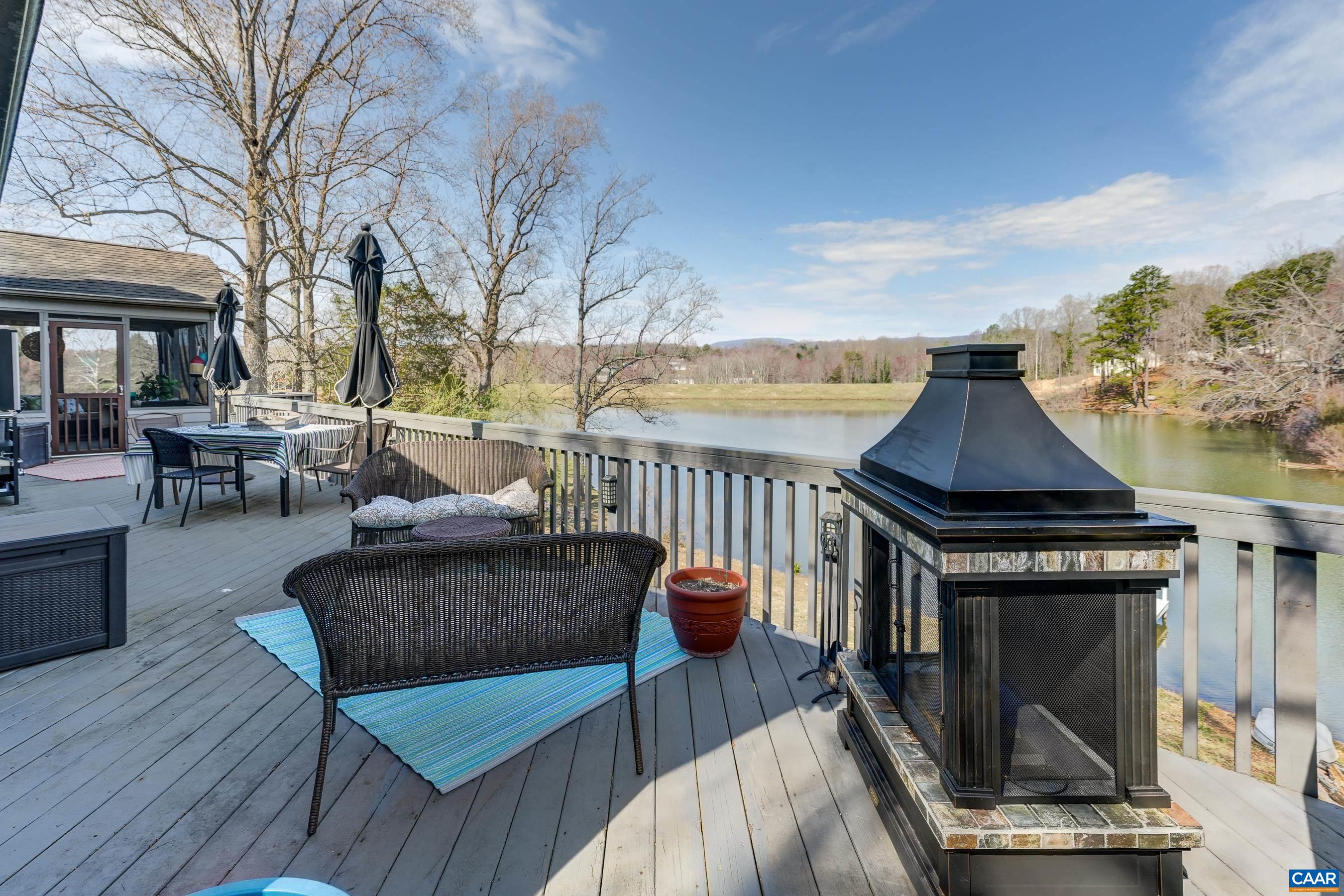 64 DAHLIA RD