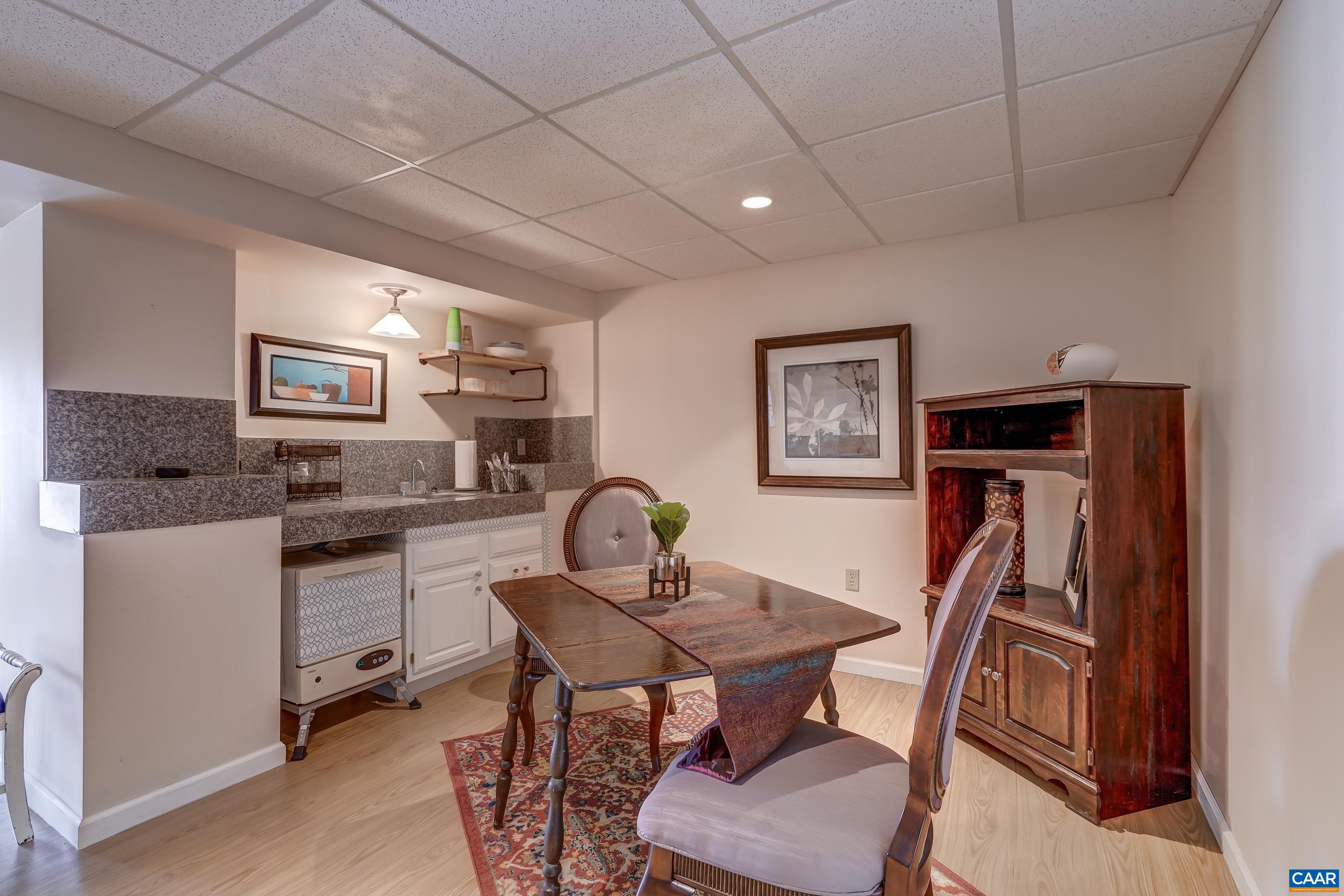 64 DAHLIA RD