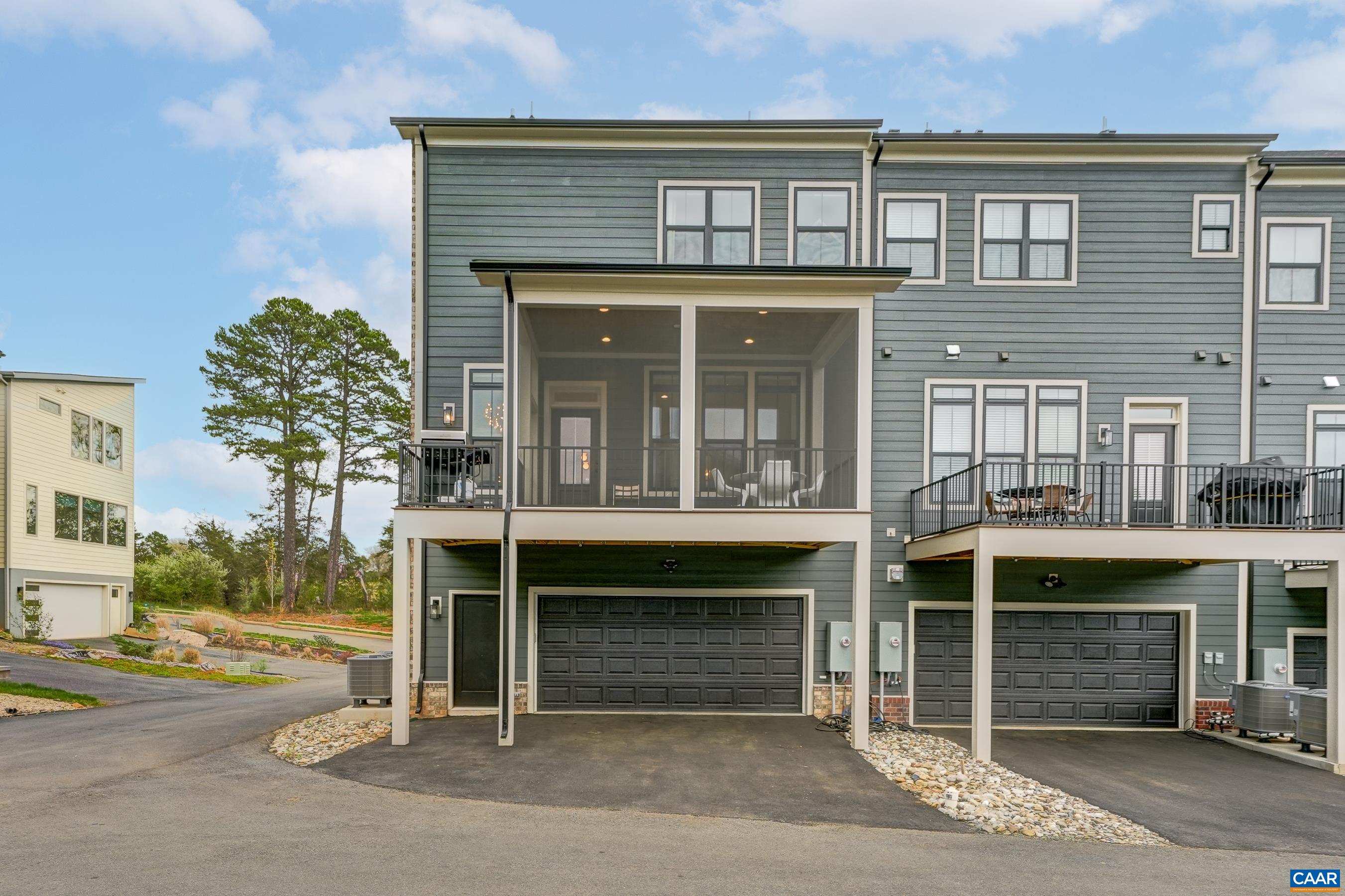 1309 PEN PARK LN