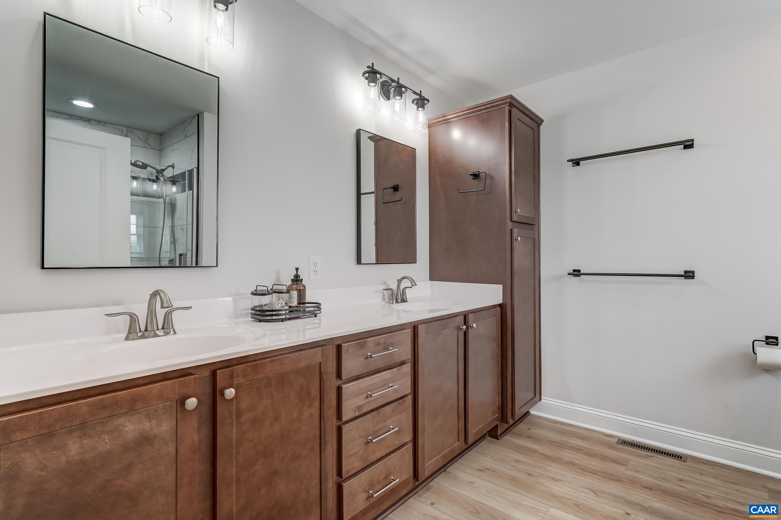 147 LANGLEY DR