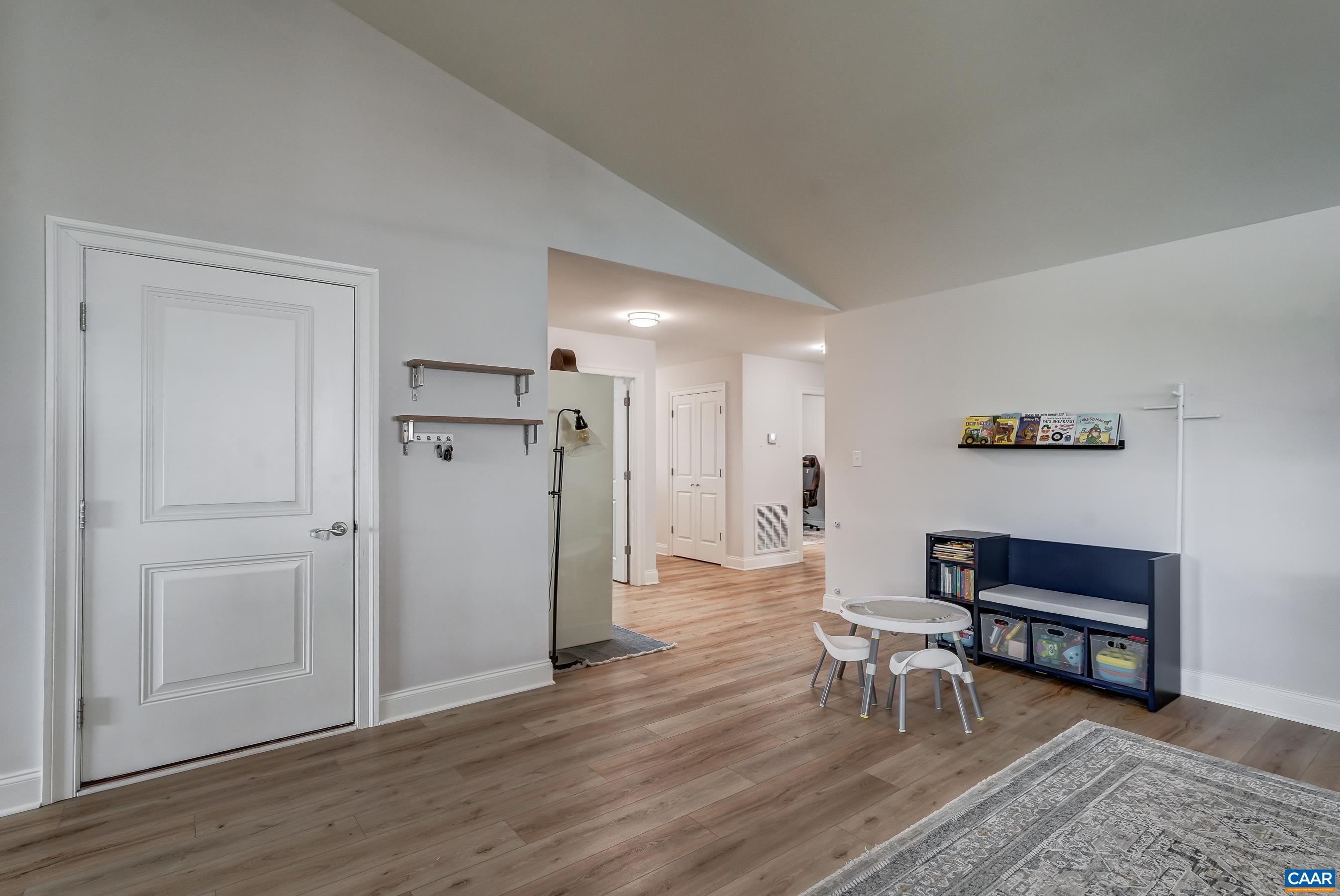 147 LANGLEY DR