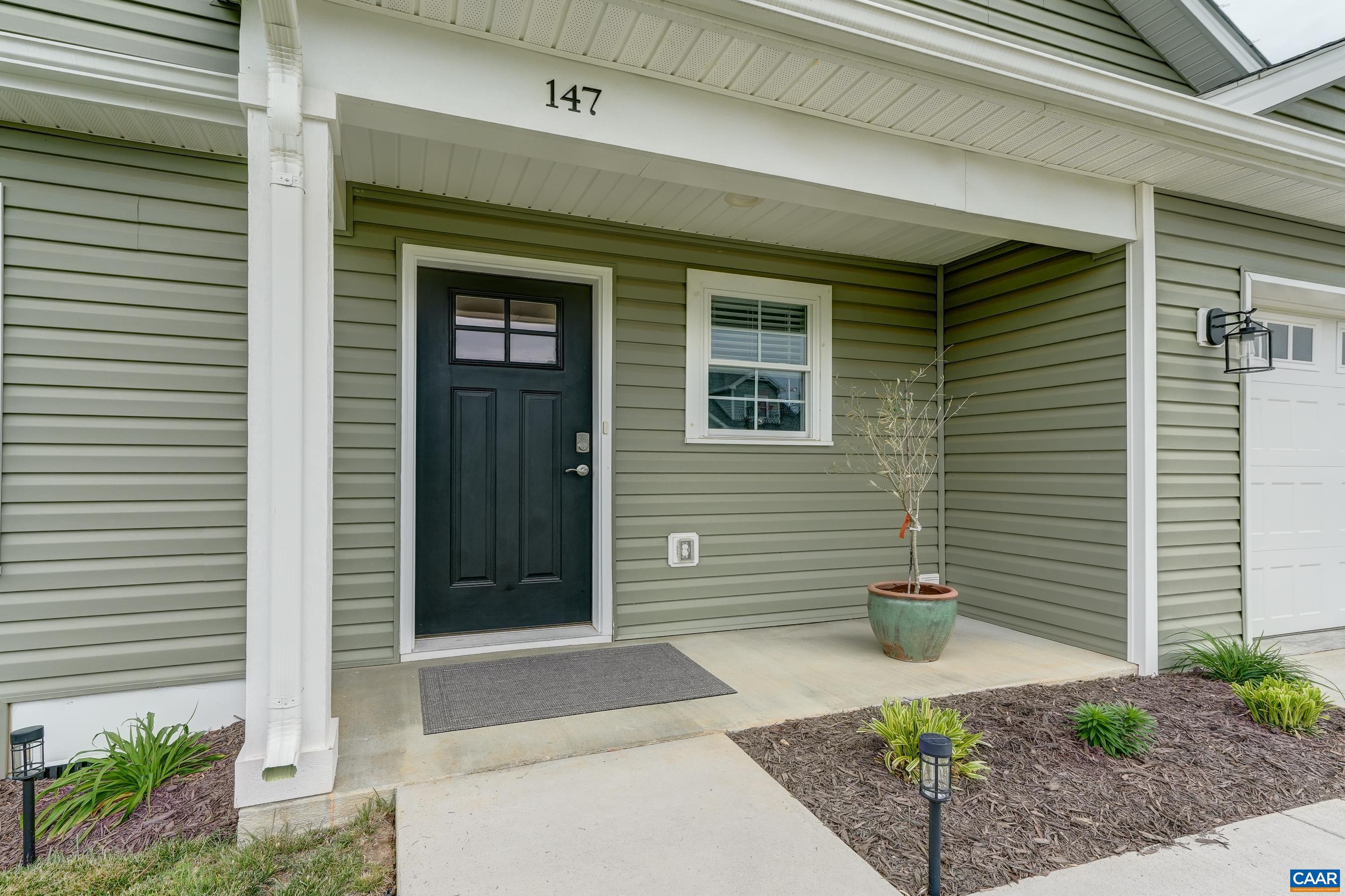 147 LANGLEY DR