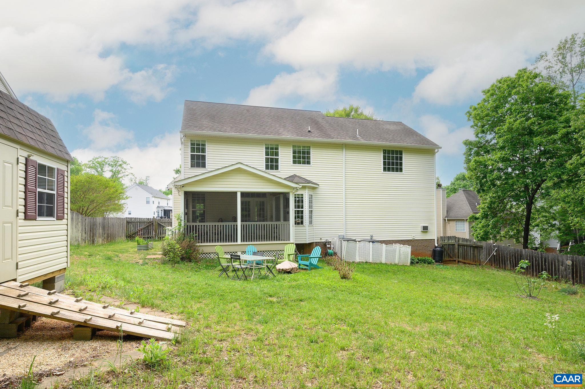 2364 N CHESTERFIELD CT