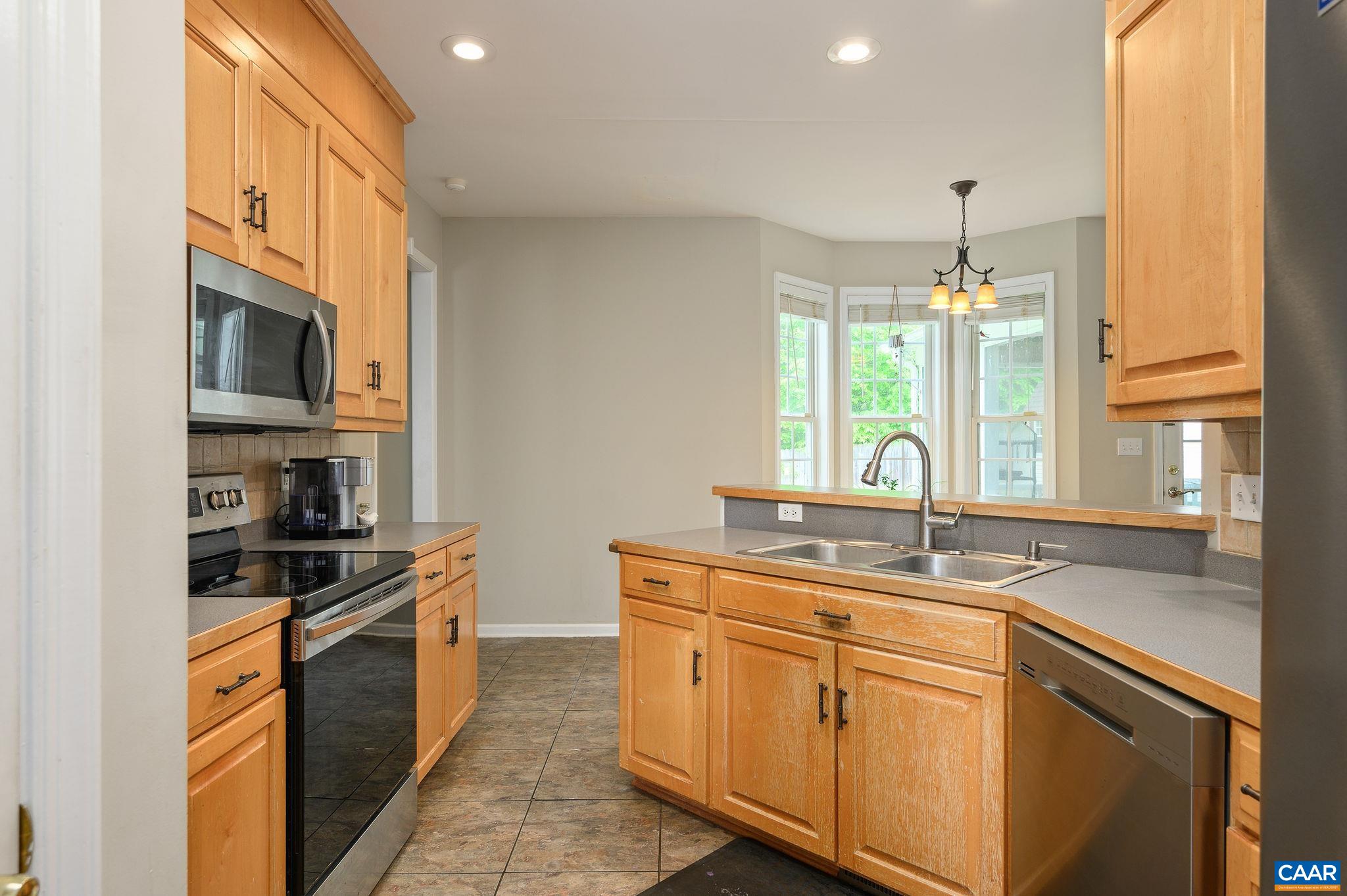 2364 N CHESTERFIELD CT