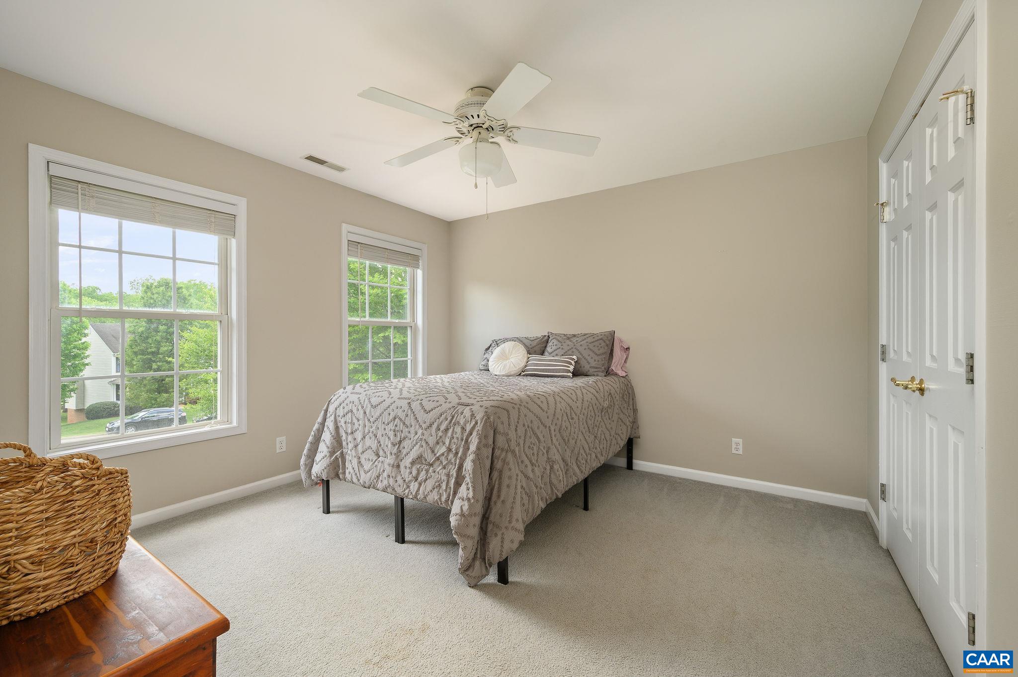 2364 N CHESTERFIELD CT